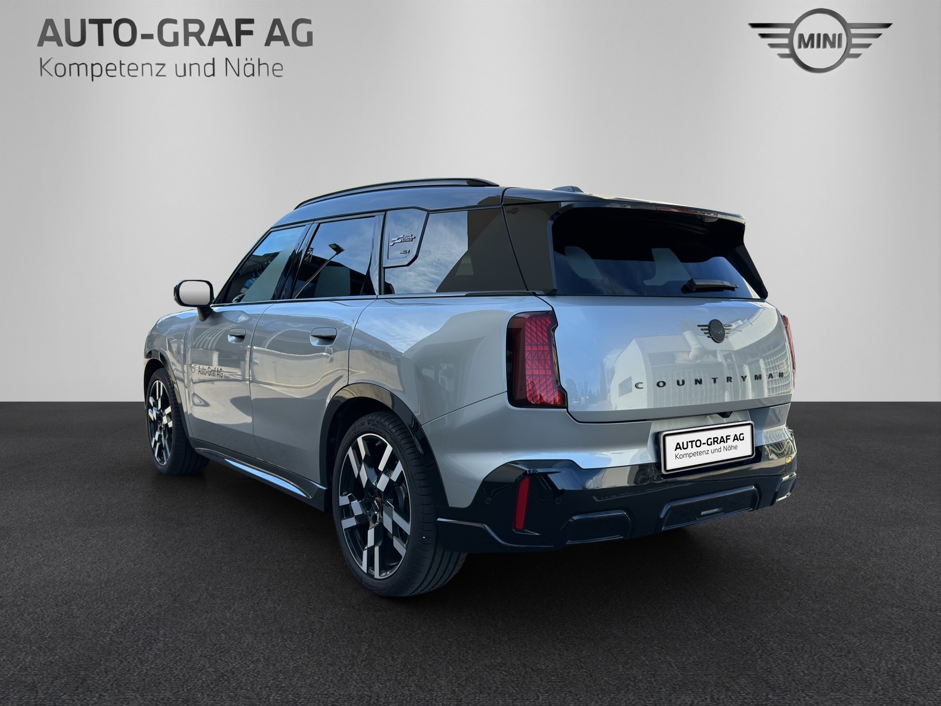 MINI Countryman SE ALL 4-showroom-element-2
