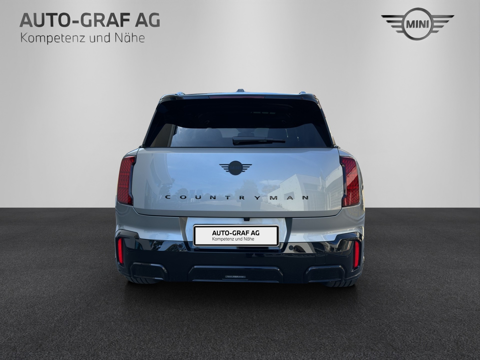 MINI Countryman SE ALL 4-showroom-element-3