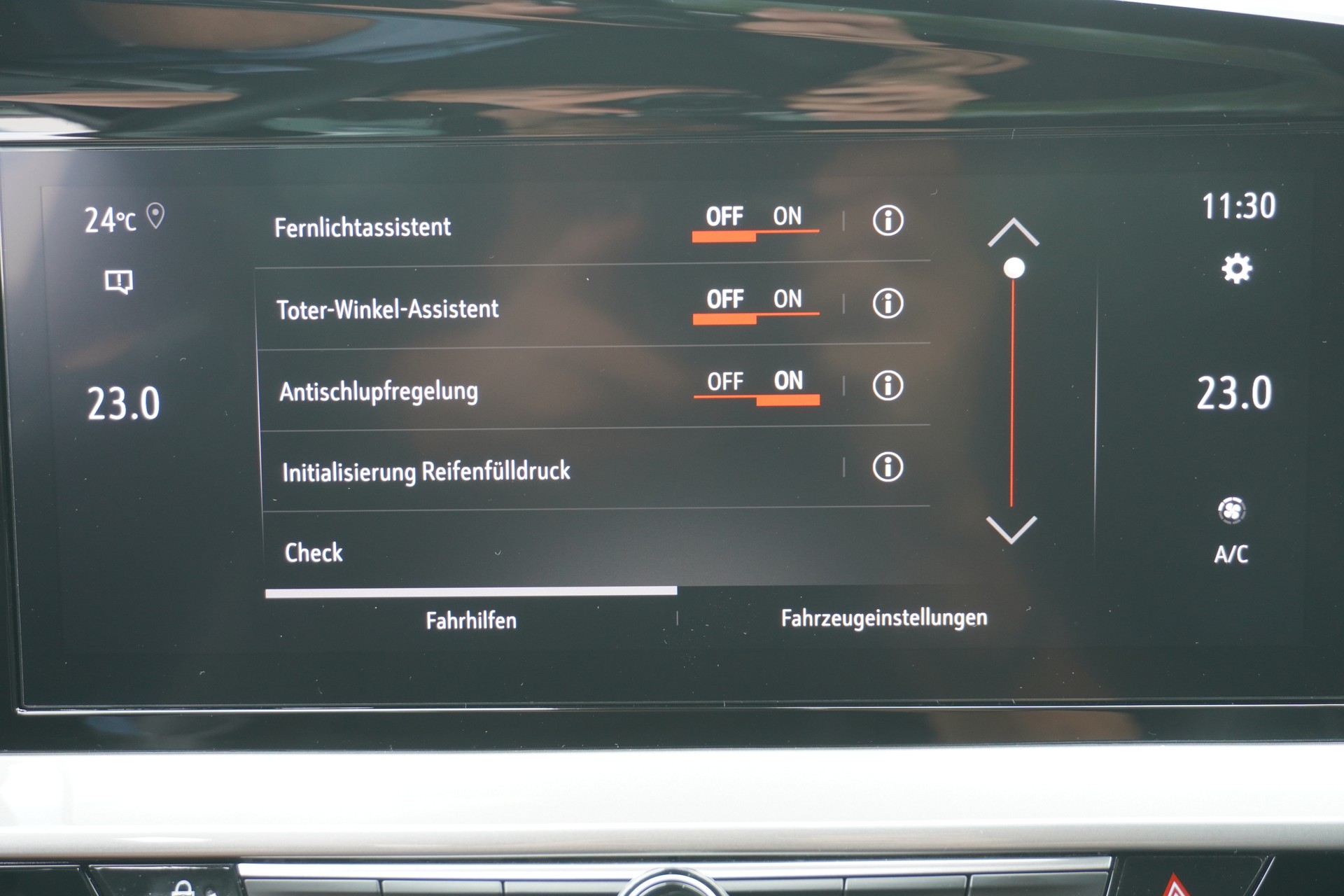 OPEL Mokka 1.2 Direct Injection Turbo Ultimate Aut.-image-23