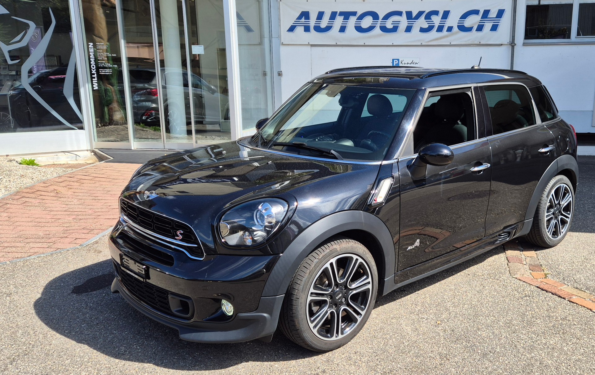 MINI Countryman Cooper S ALL4-image-11