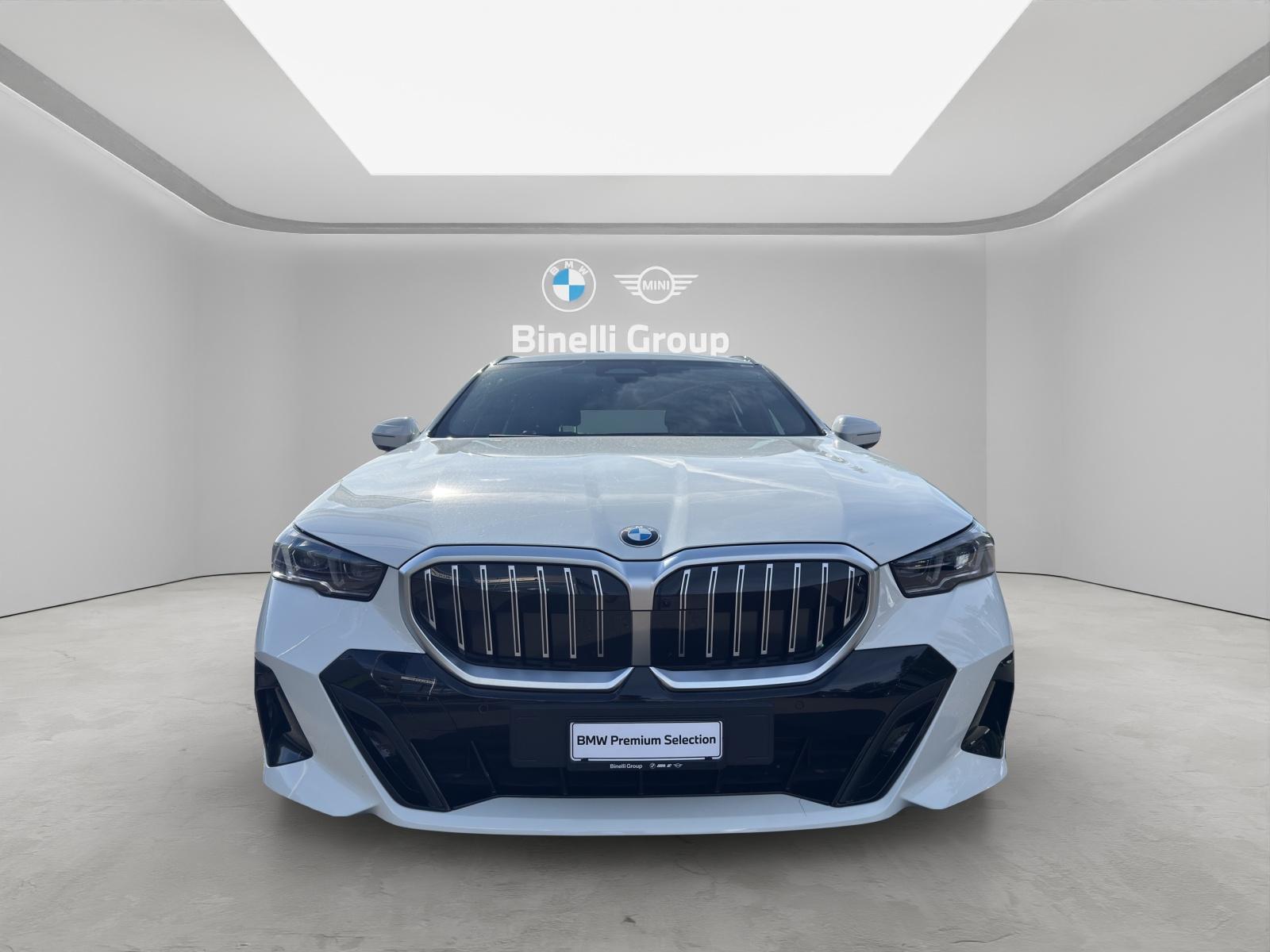 BMW 5er Reihe G61 Touring 520d xDrive-showroom-element-1