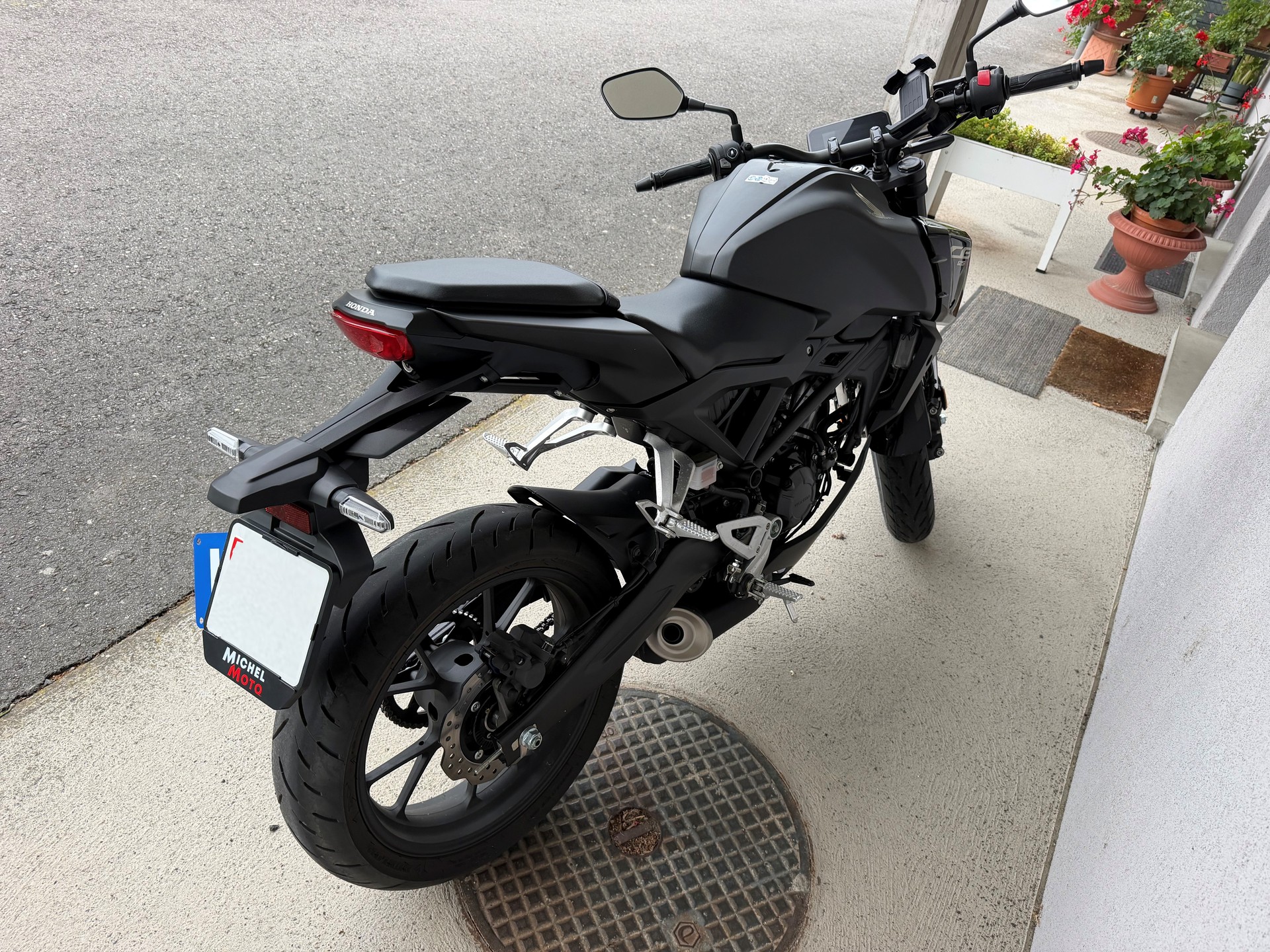 HONDA CB 125 R-image-5