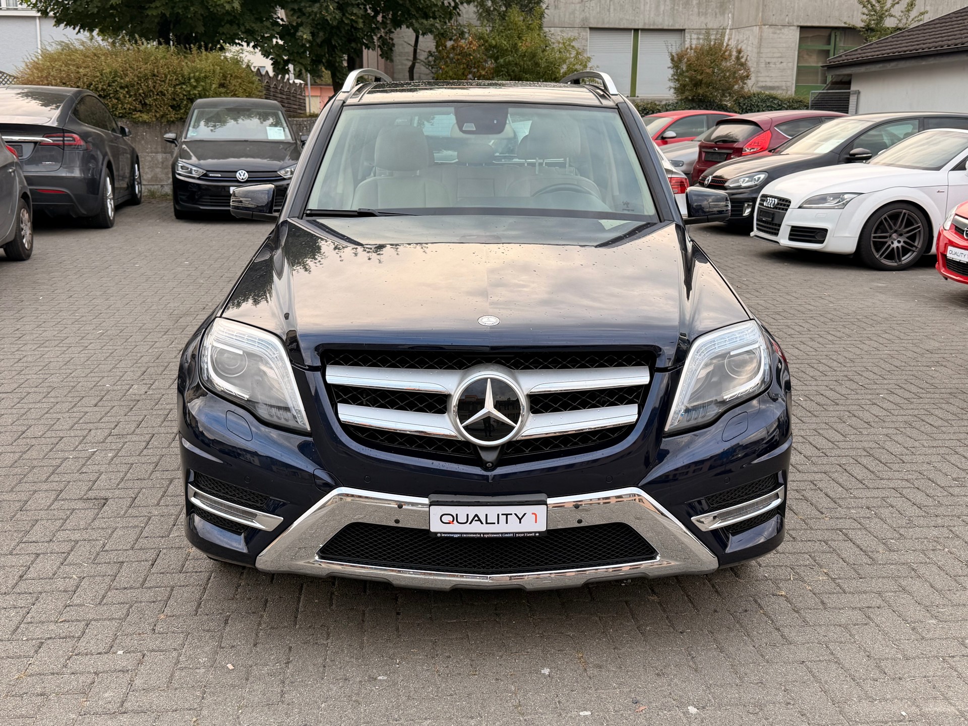 MERCEDES-BENZ GLK 350 4Matic 7G-Tronic-showroom-element-1