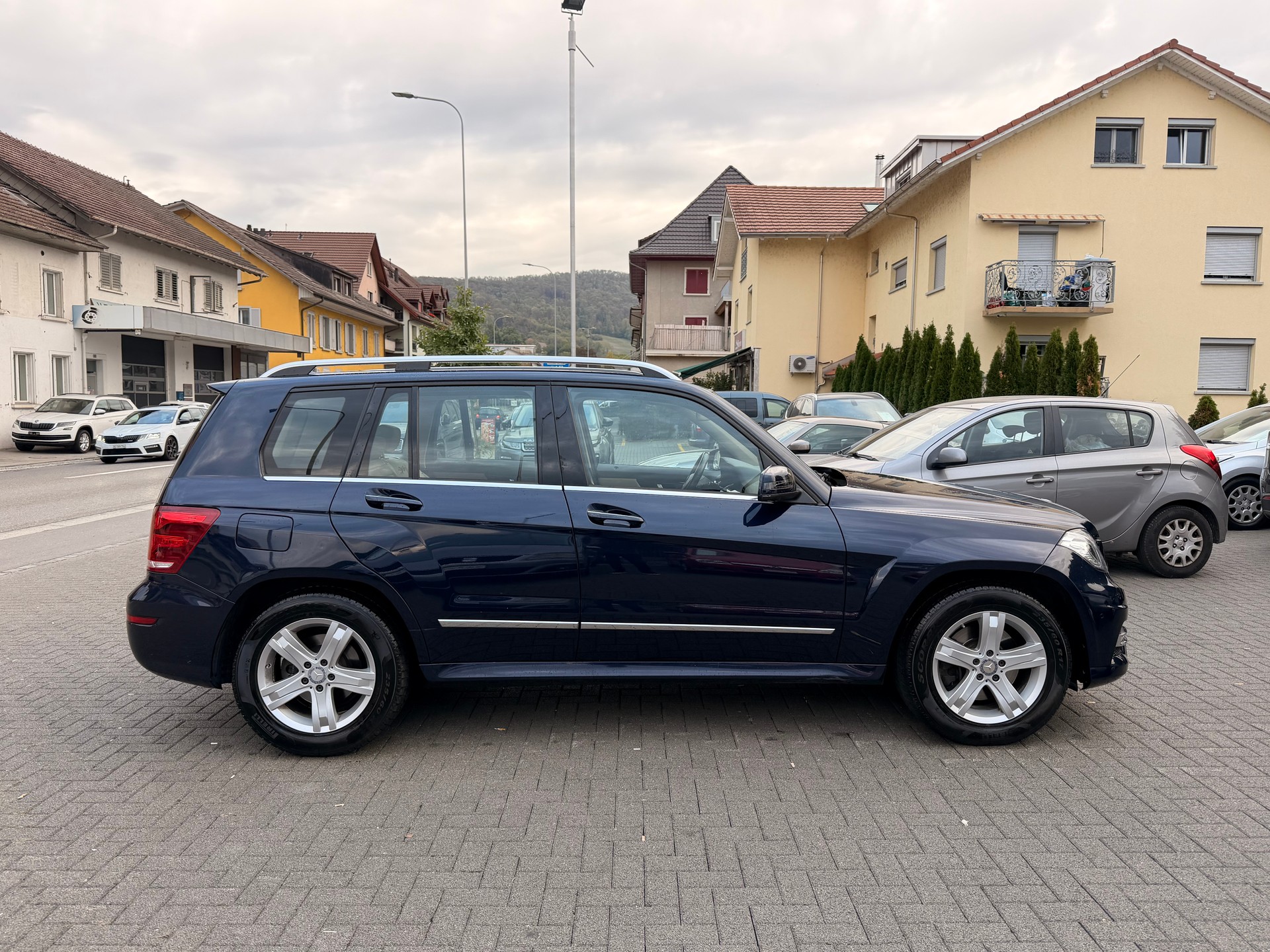 MERCEDES-BENZ GLK 350 4Matic 7G-Tronic-image-5