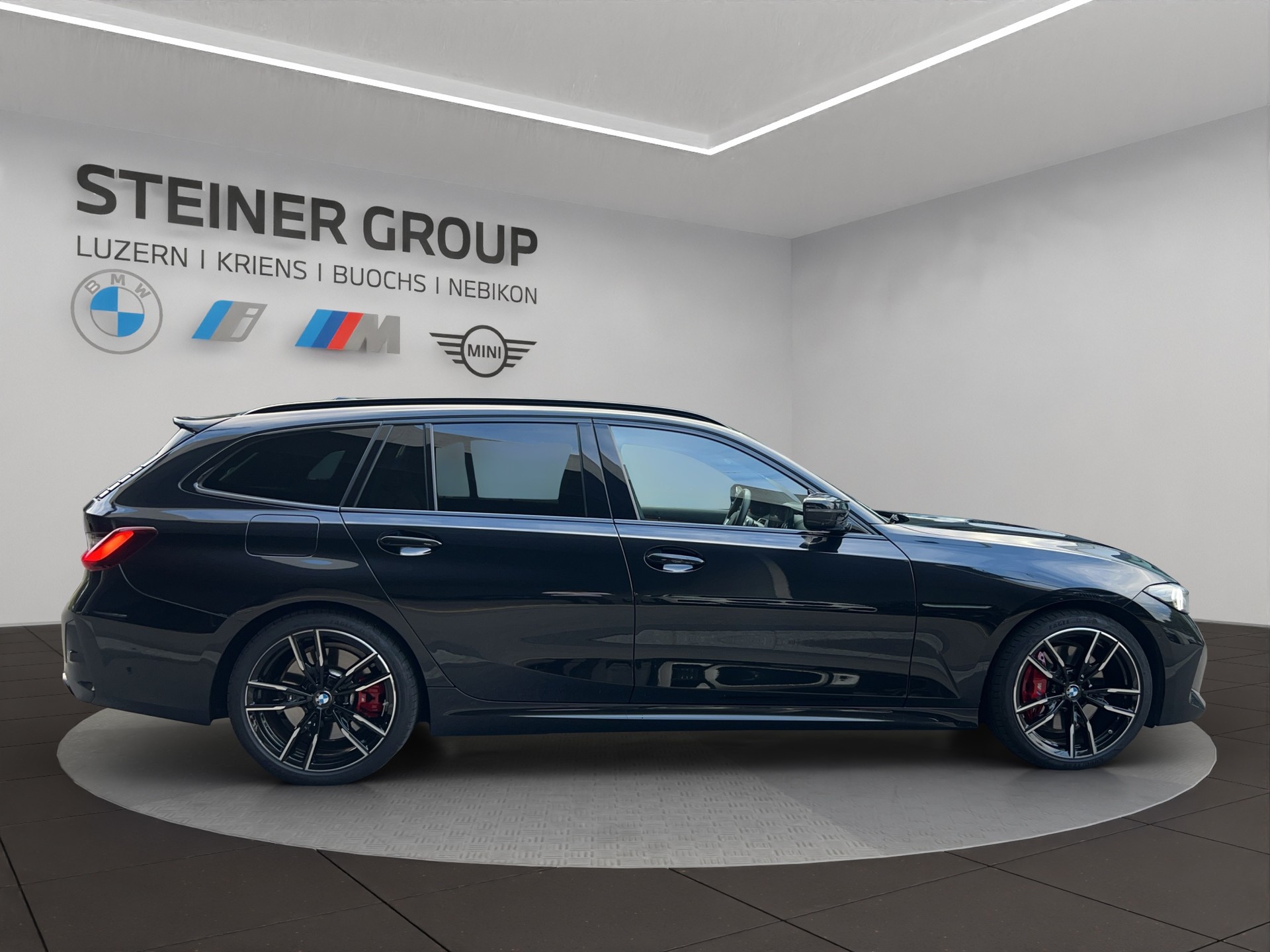 BMW M340d xDrive 48V Touring Steptronic M Sport Pro-showroom-element-3