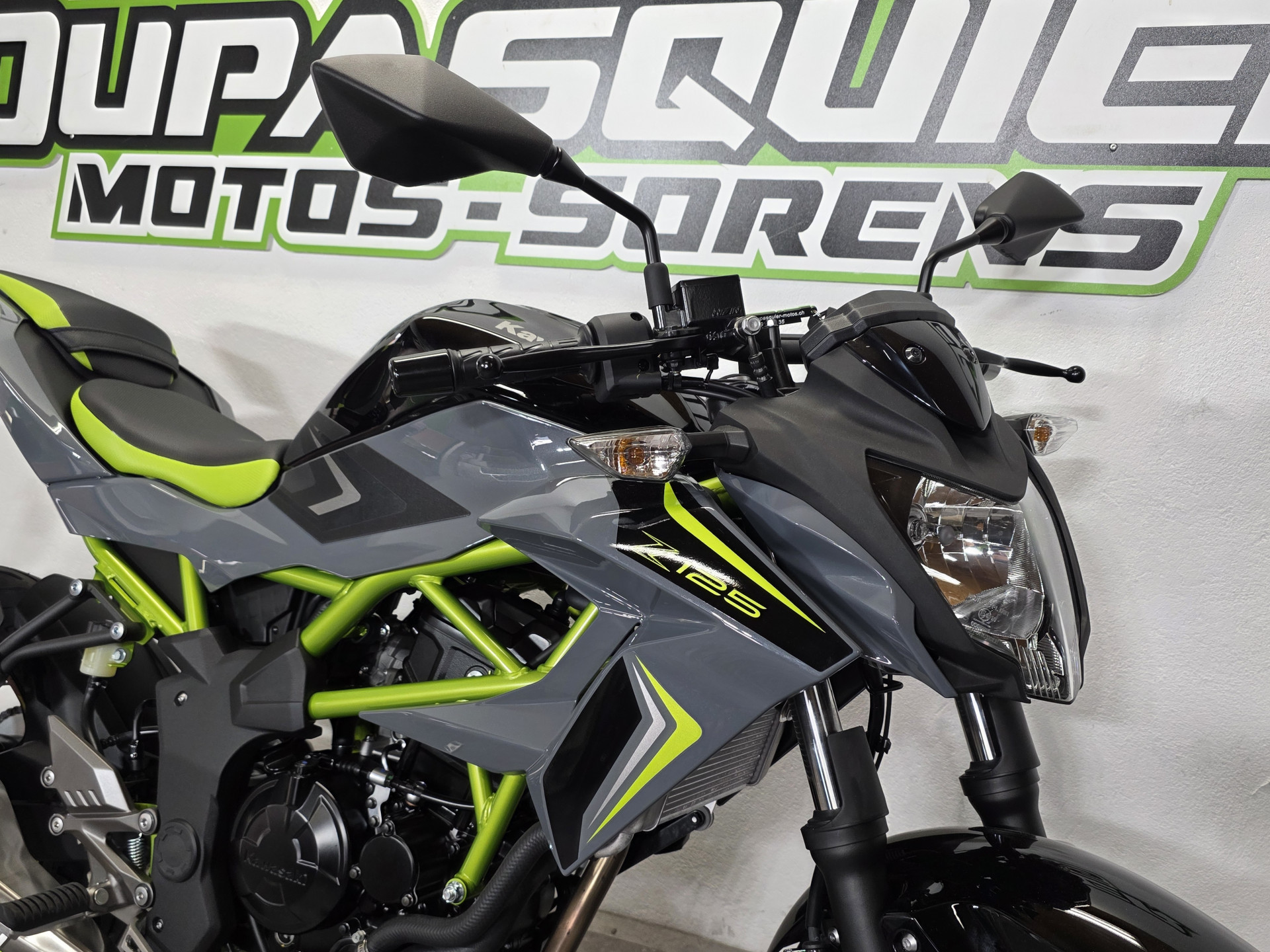KAWASAKI Z 125-image-2