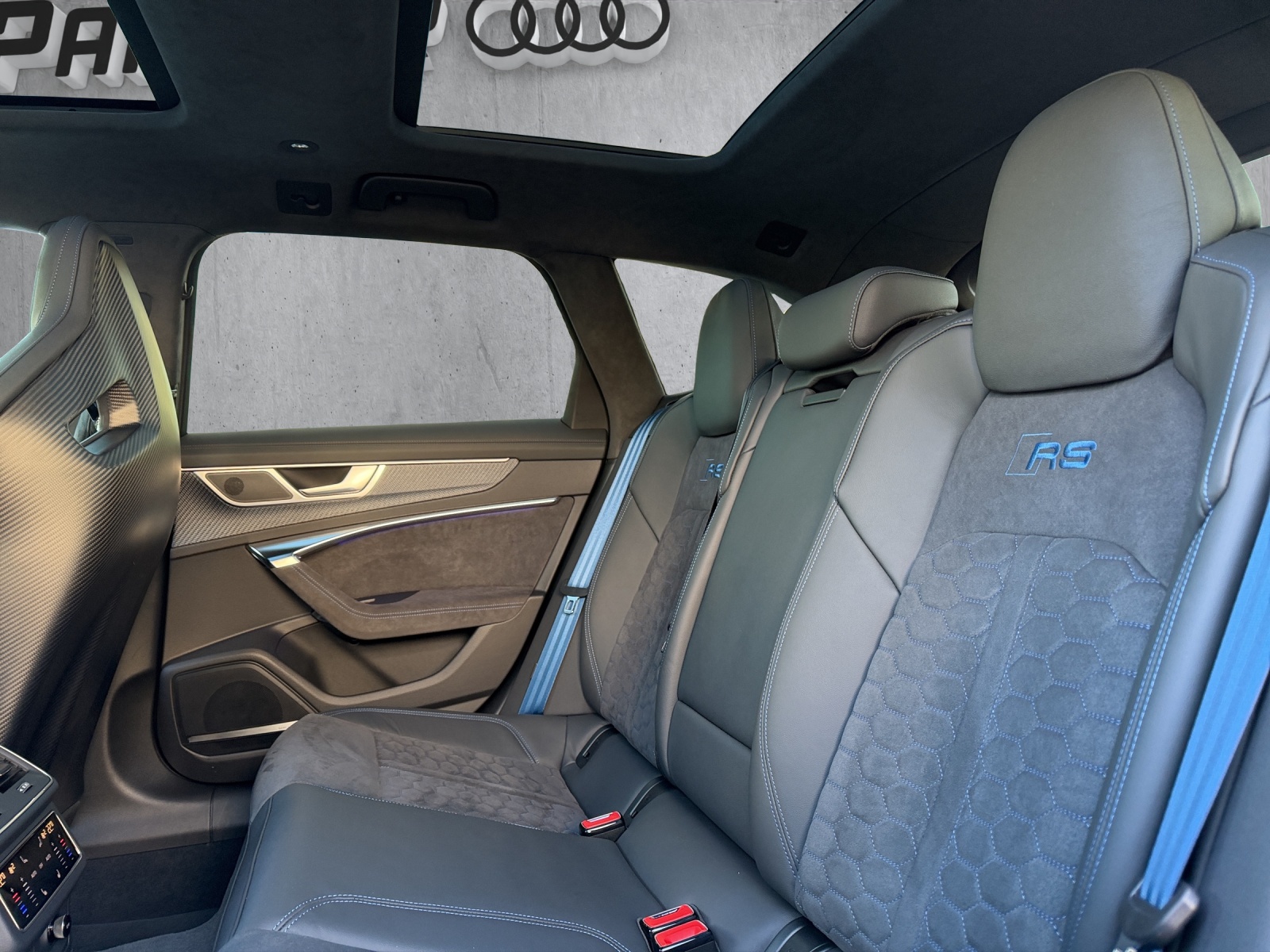 AUDI RS6 Avant 4.0 TFSI V8 Performance quattro-image-13