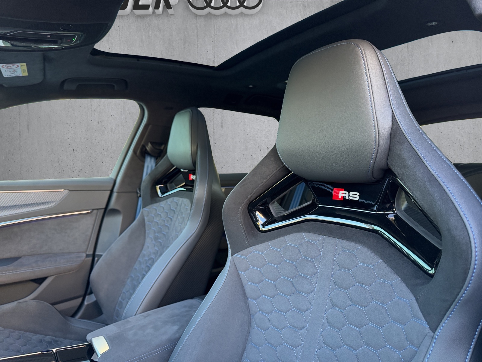 AUDI RS6 Avant 4.0 TFSI V8 Performance quattro-image-16
