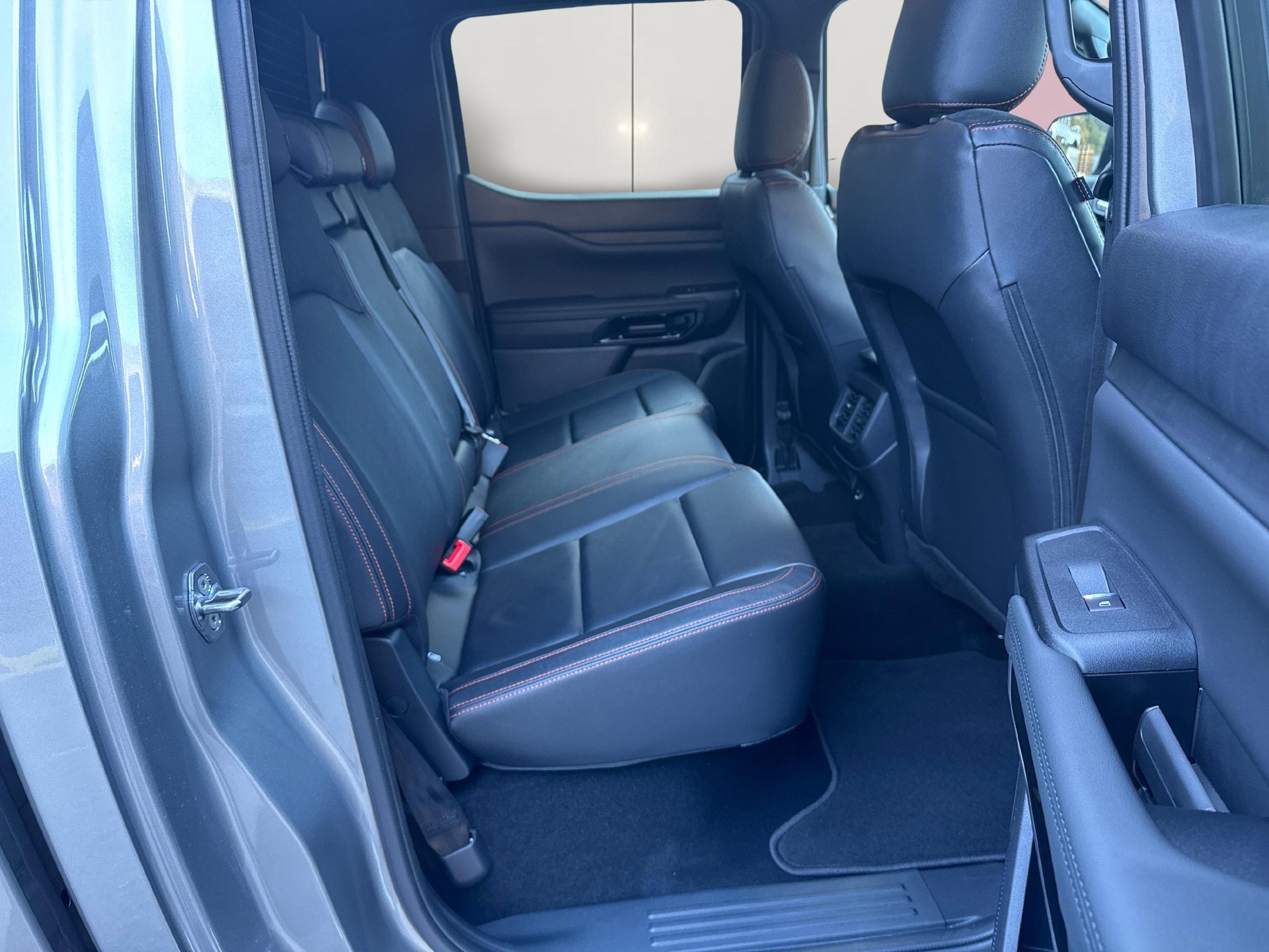 FORD Ranger DKab.Pick-up 2.3 EcoBoost 4x4 Wildtrak PHEV-image-18