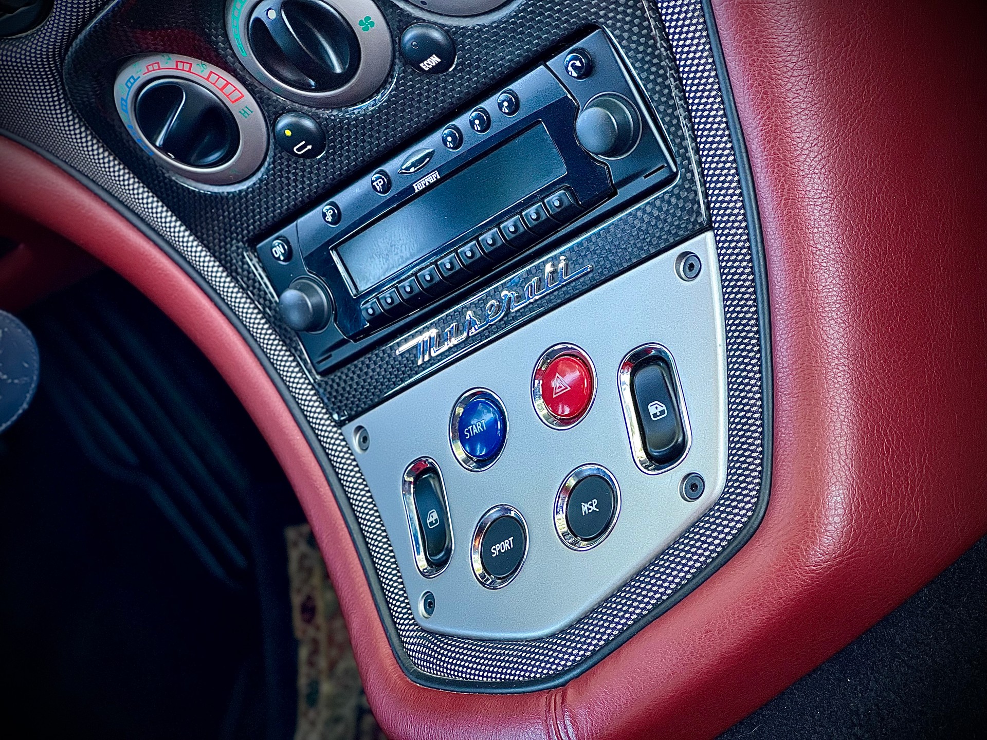 MASERATI Coupé GranSport-image-13