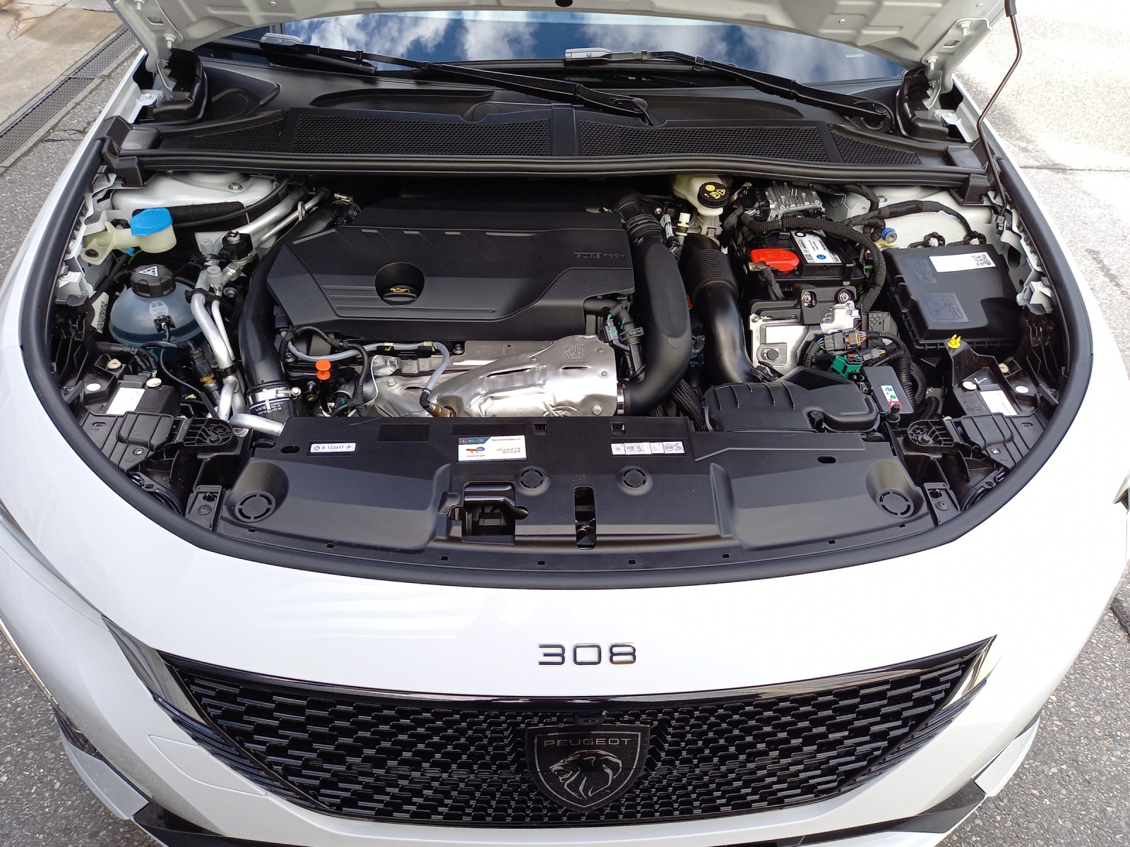 PEUGEOT 308 1.6 PHEV 180 GT-image-14