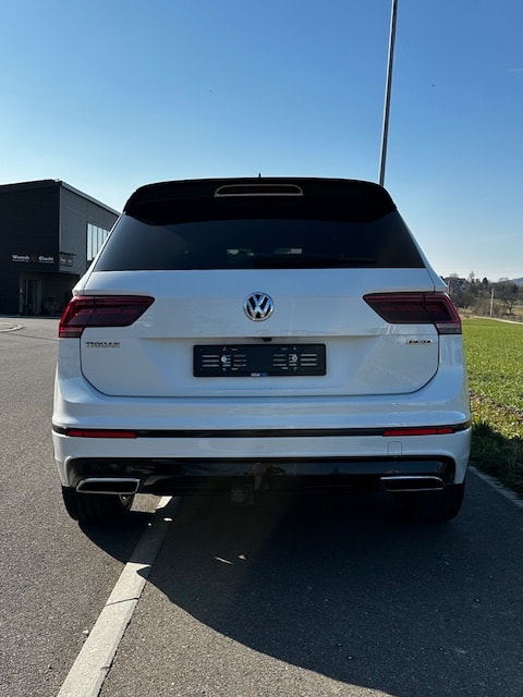 VW Tiguan 2.0TSI Highline 4Motion DSG-image-4