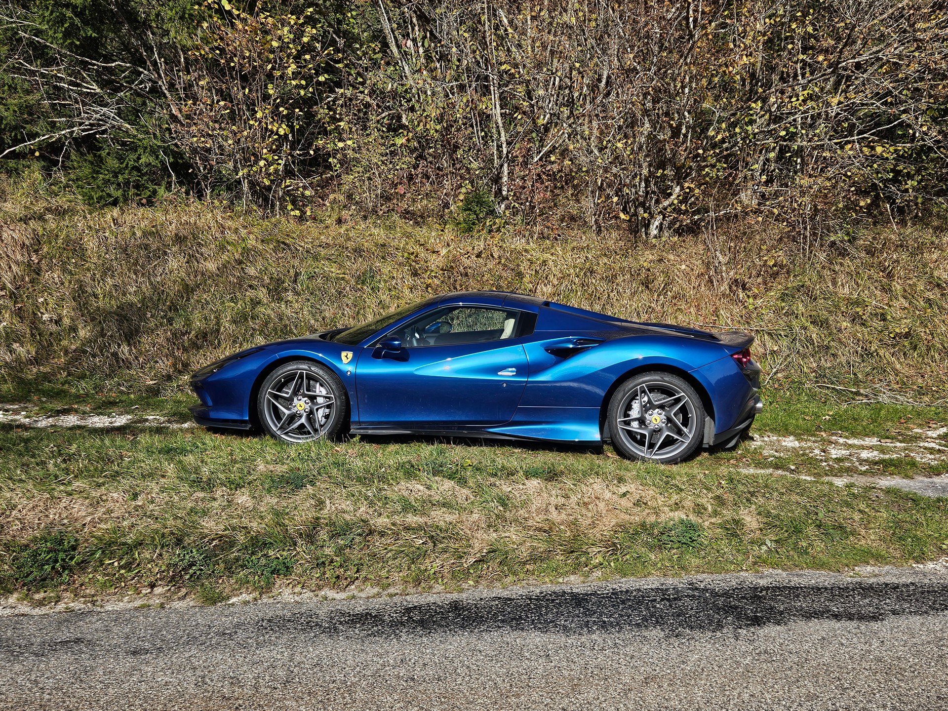 FERRARI F8 Spider-image-4