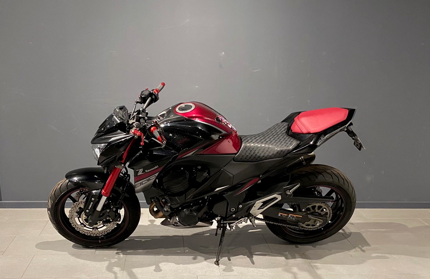 KAWASAKI Z 800 ABS-showroom-element-3