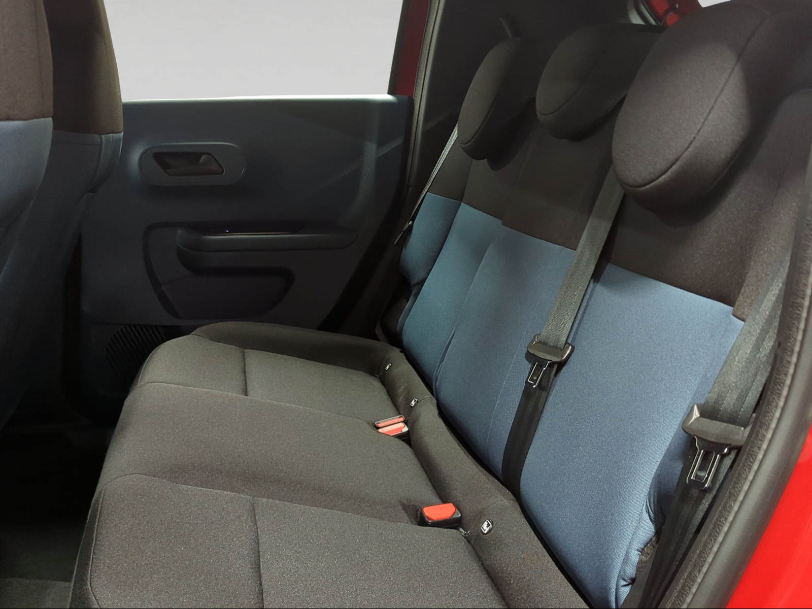 FIAT Grande Panda 1.2T Icon + Tech Paket 110 PS-image-8