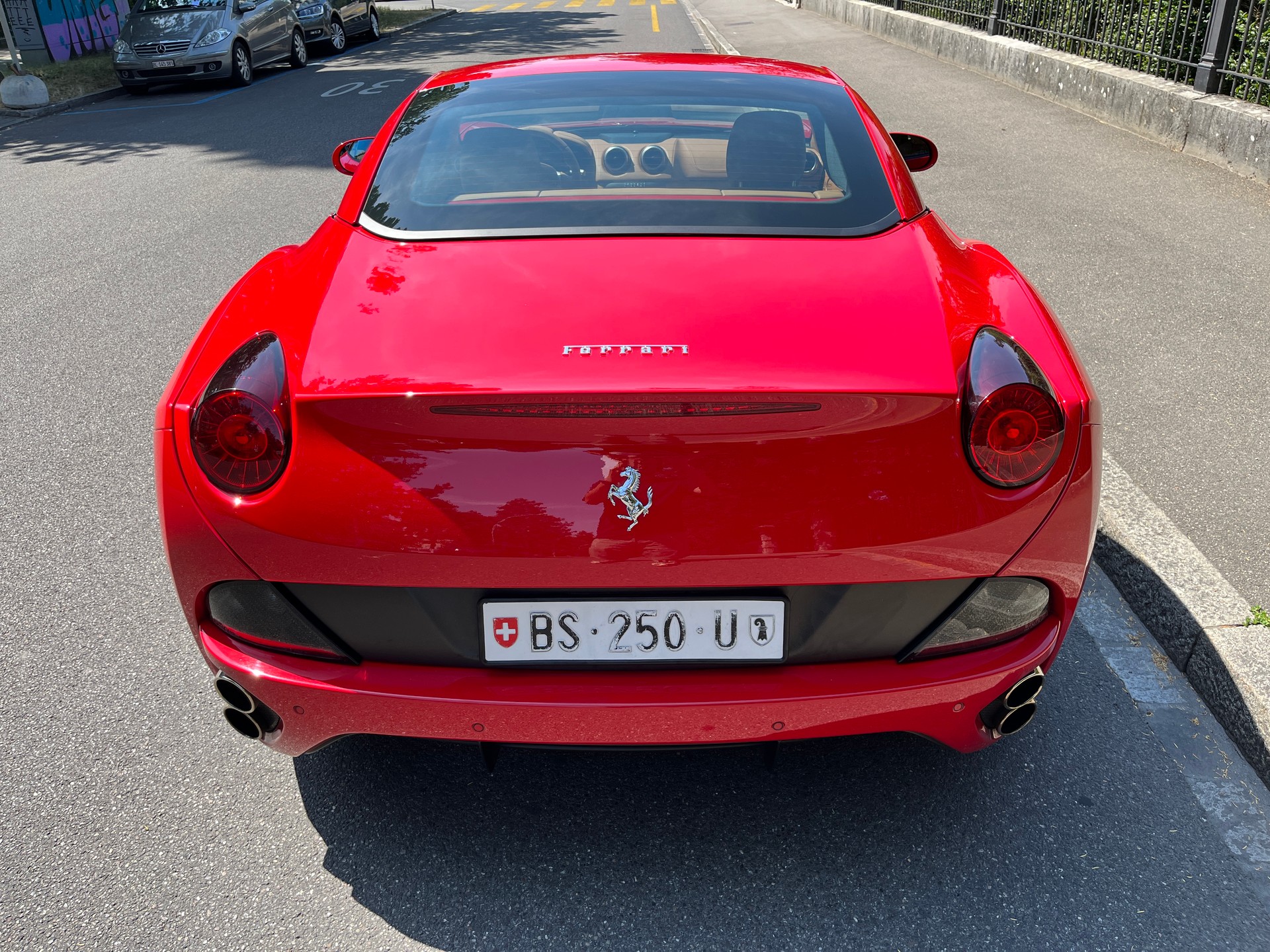 FERRARI California 4.3 V8-image-11
