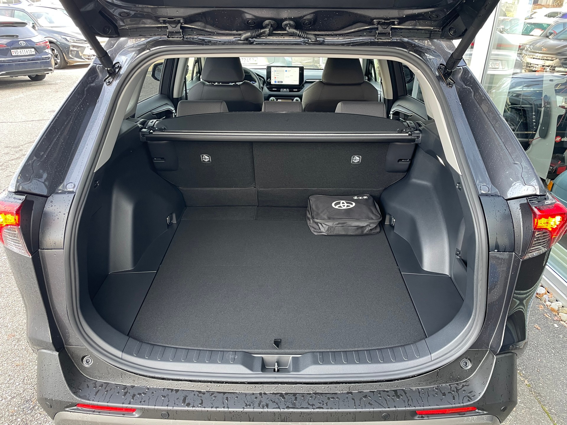 TOYOTA RAV-4 2.5 HSD Trend e-CVT 4WD-image-9