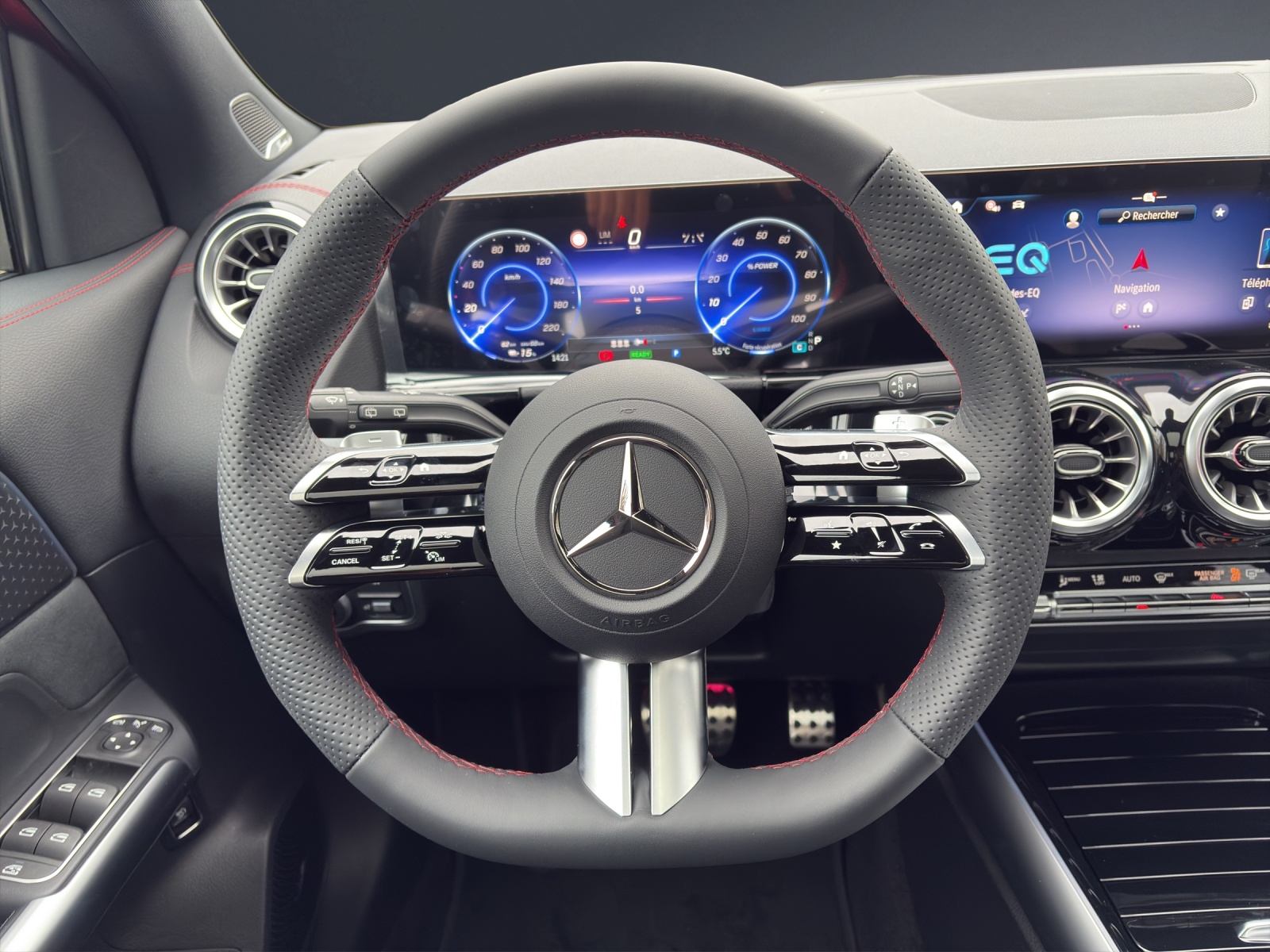 MERCEDES-BENZ EQA 300 66,5kWh 4Matic Excellence-image-15