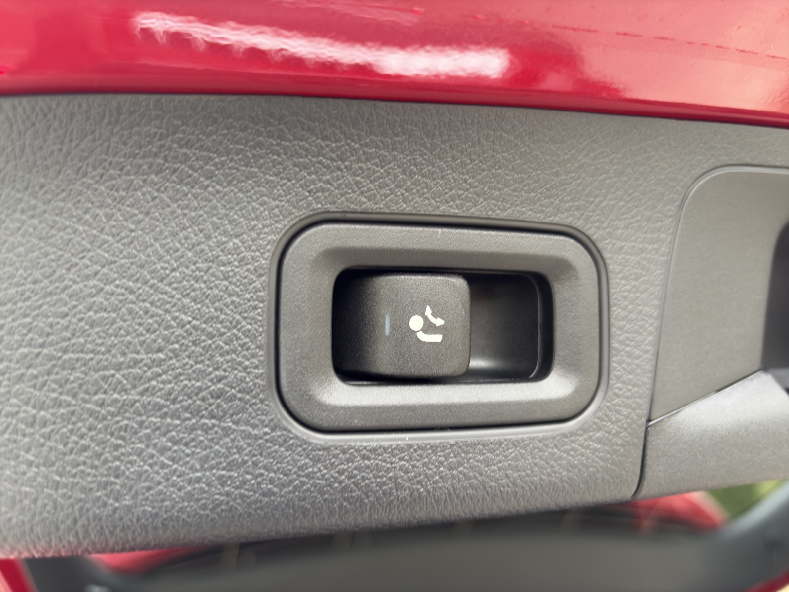 MERCEDES-BENZ EQA 300 66,5kWh 4Matic Excellence-image-10