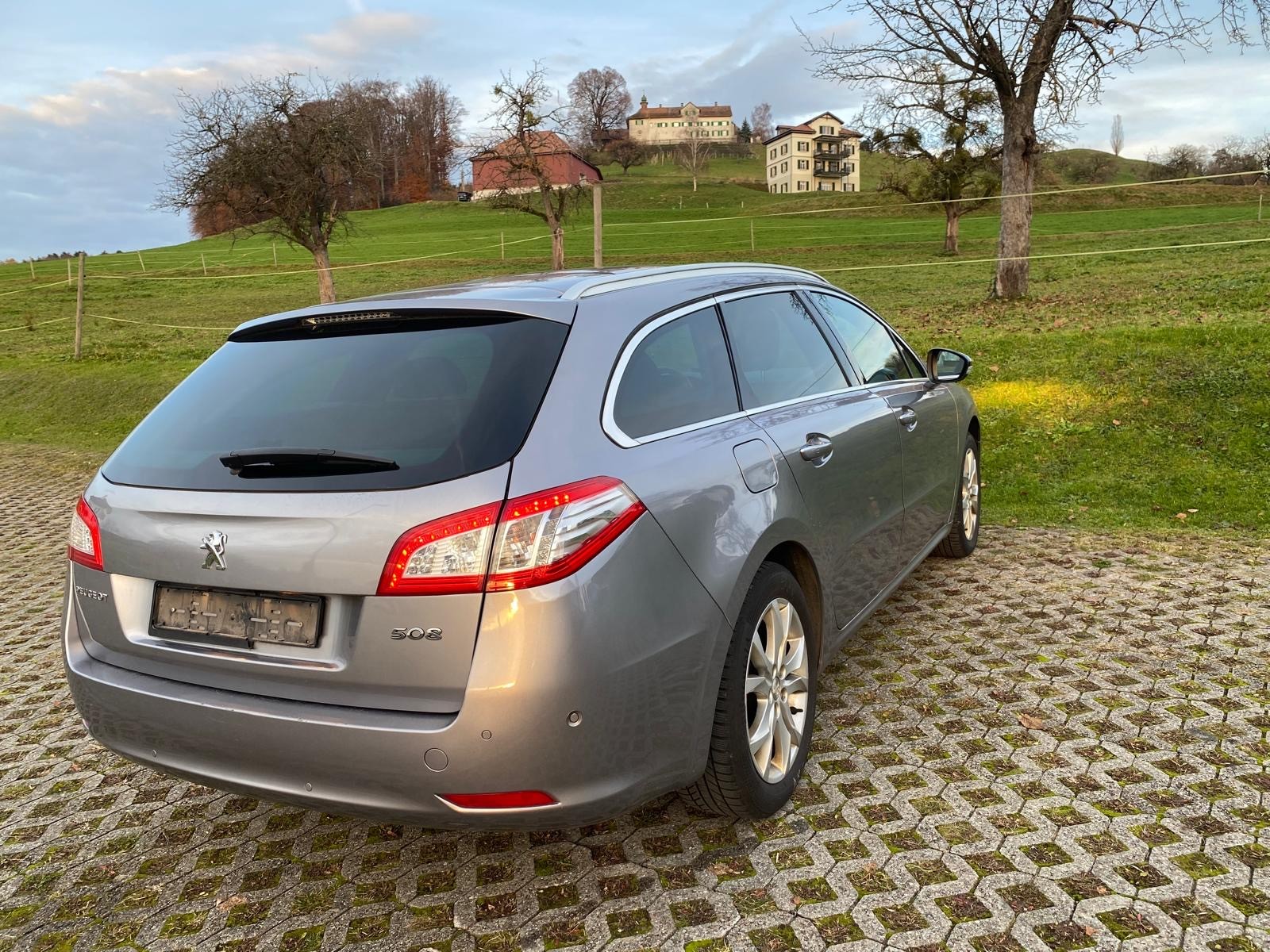 PEUGEOT 508 SW 1.6 HDI Active-image-3