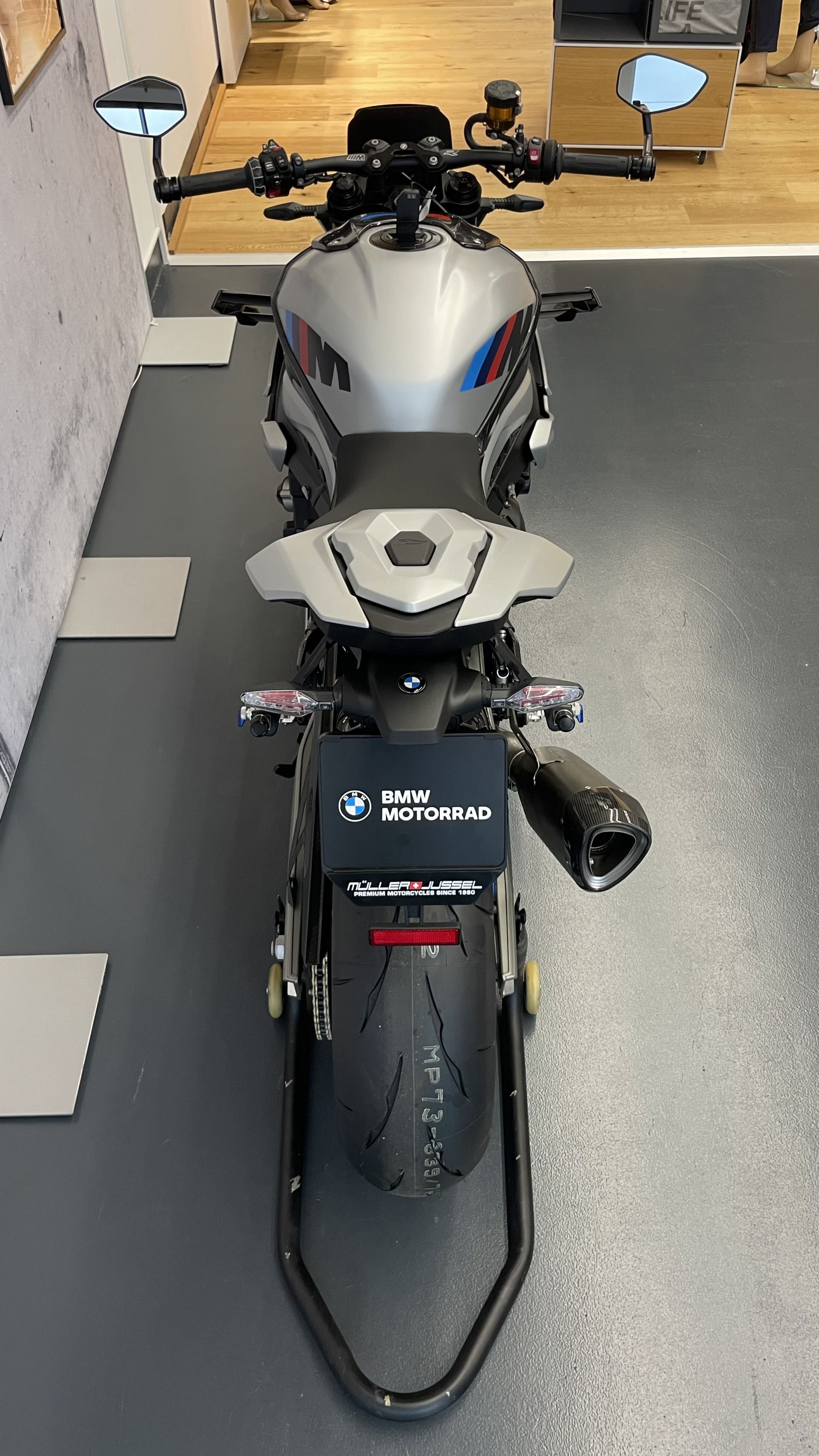 BMW M 1000 R Competition-image-8