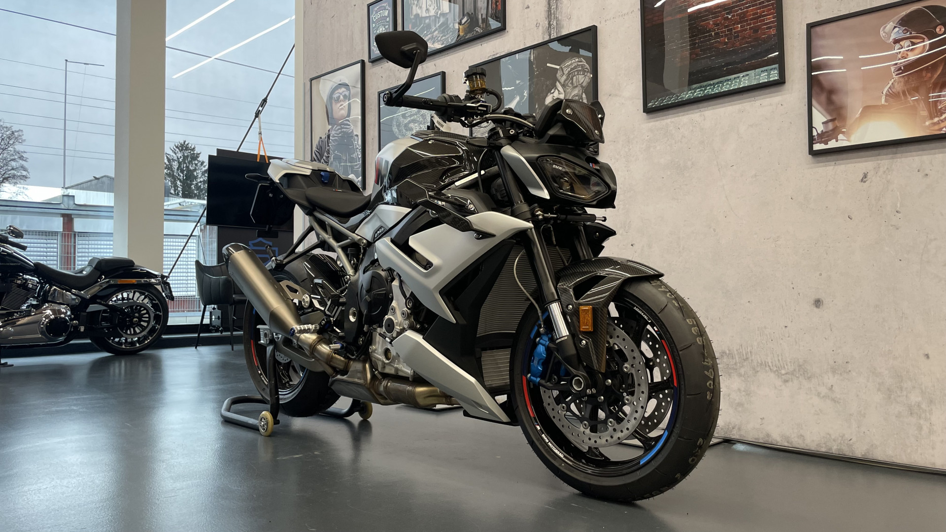 BMW M 1000 R Competition-image-1