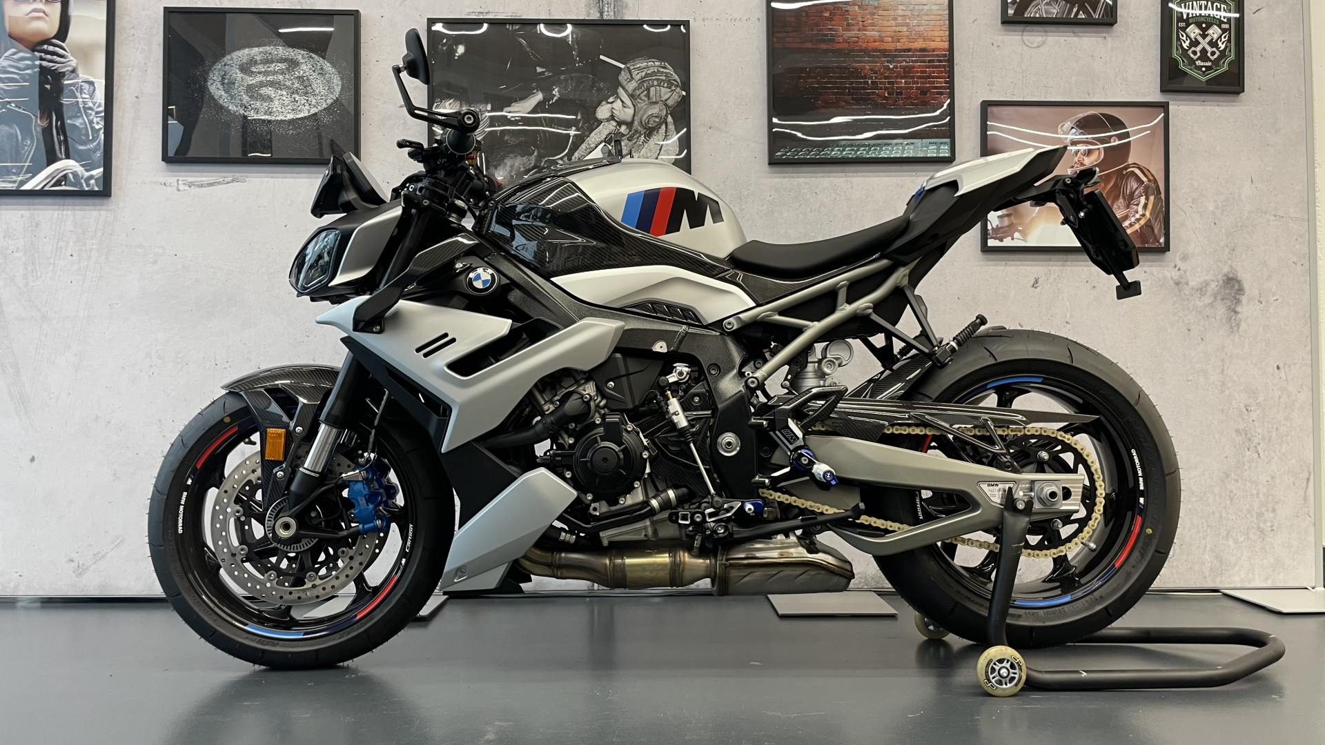 BMW M 1000 R Competition-image-3