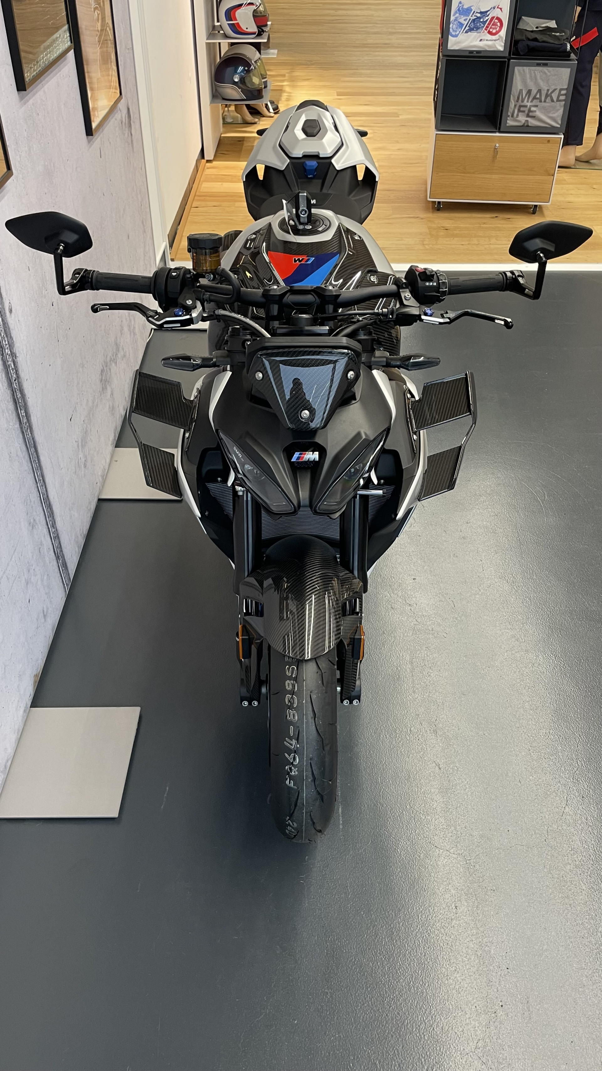 BMW M 1000 R Competition-image-6