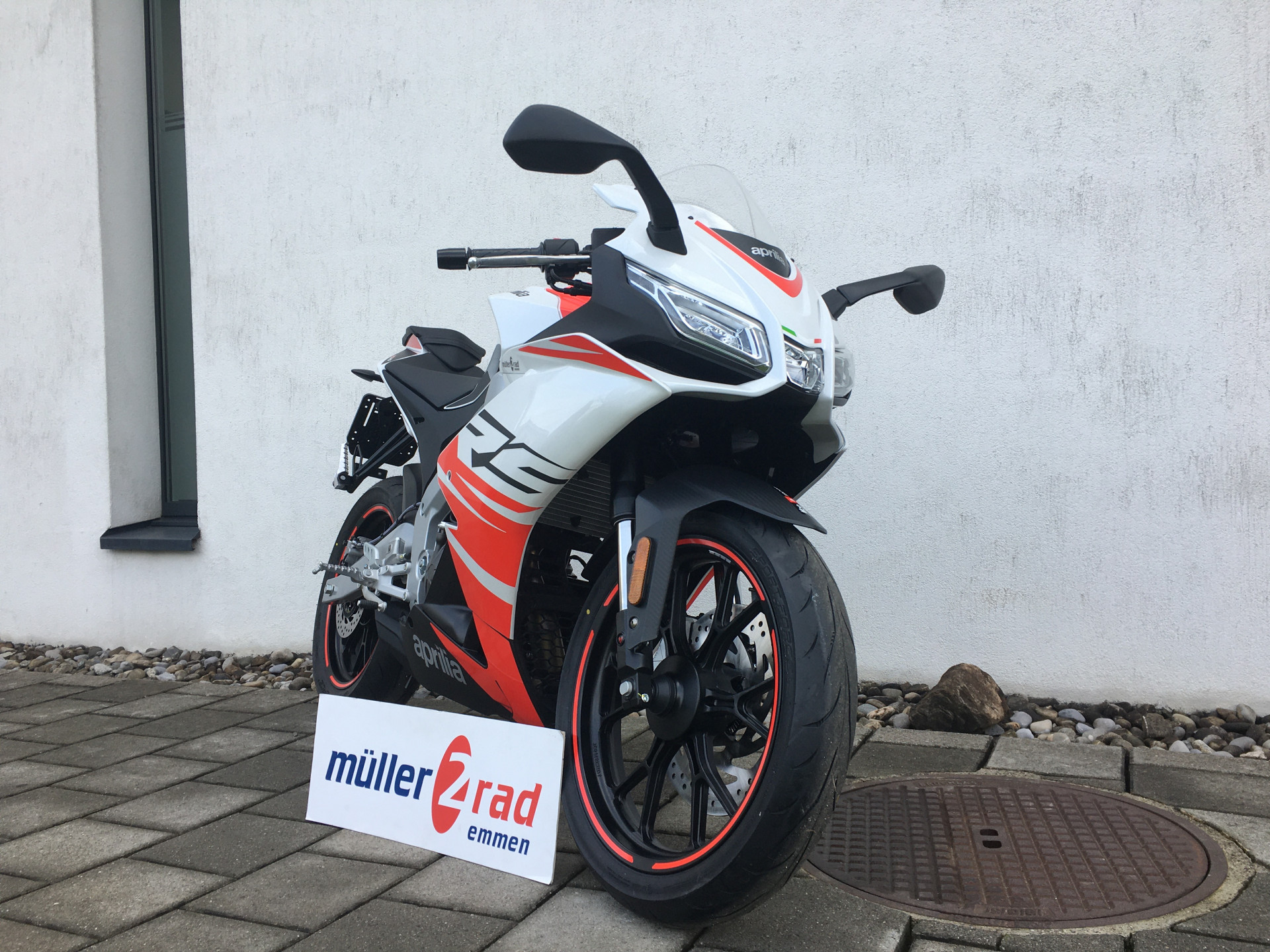 APRILIA RS 125-image-1