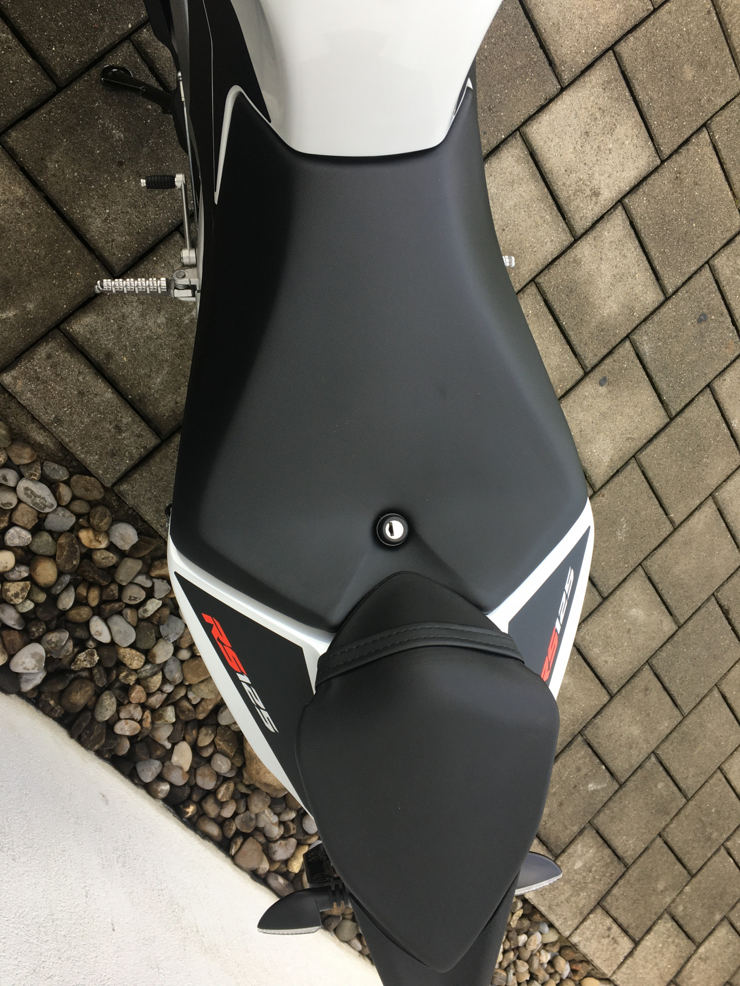 APRILIA RS 125-image-3