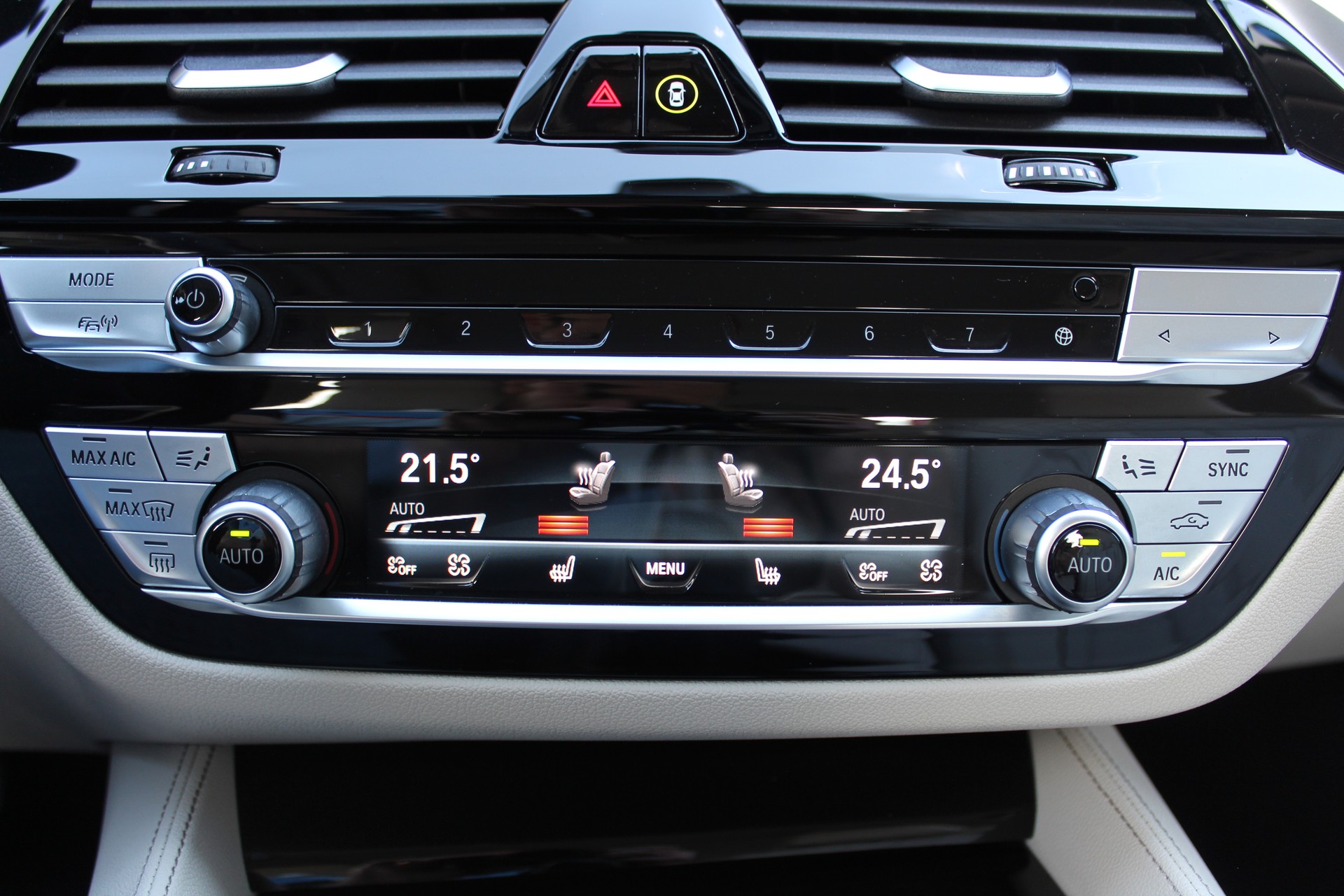 BMW 530d xDrive 48V Luxury Line Steptronic-image-20