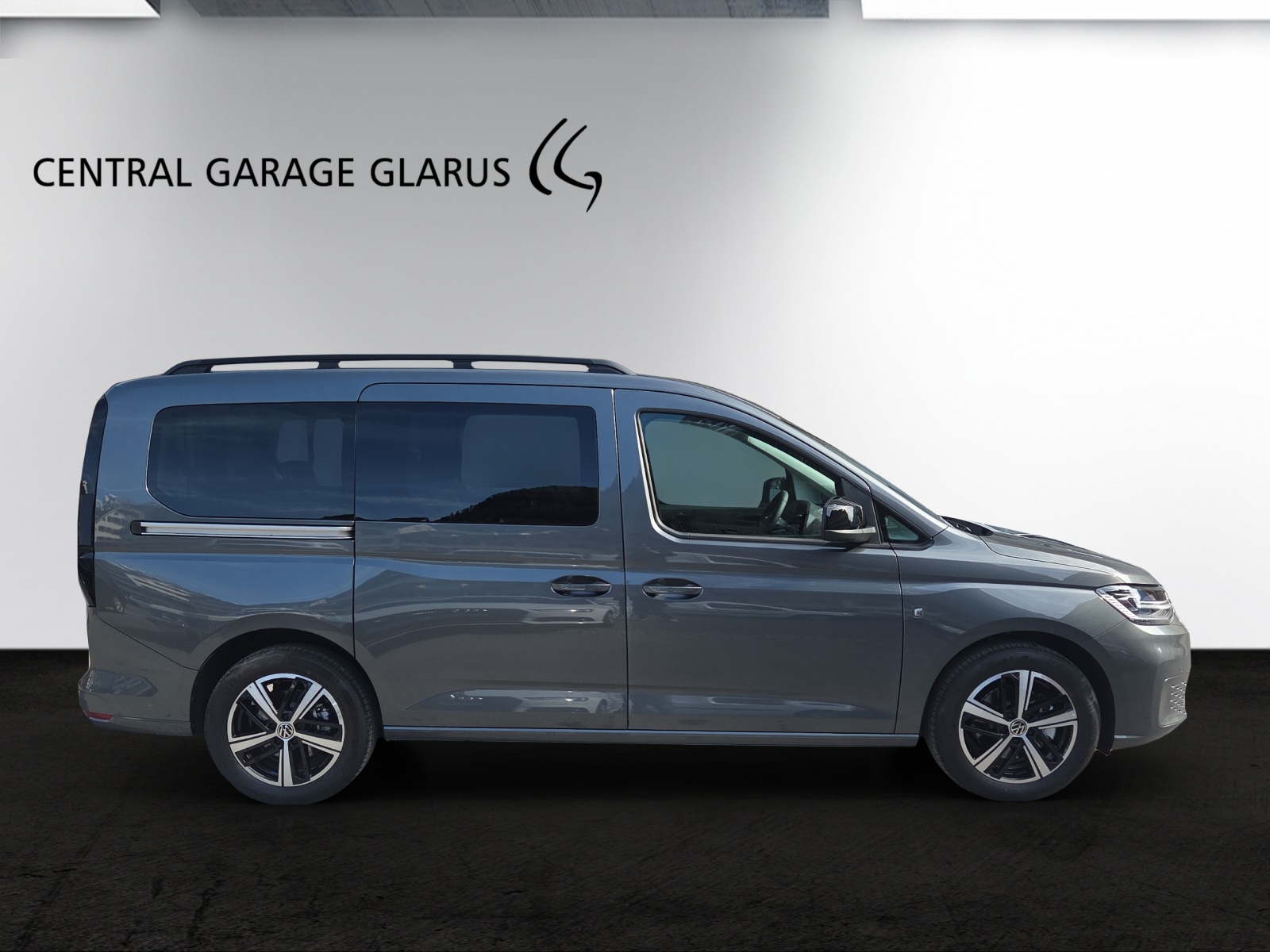 VW Caddy Maxi 2.0 TDI 4Motion-image-4
