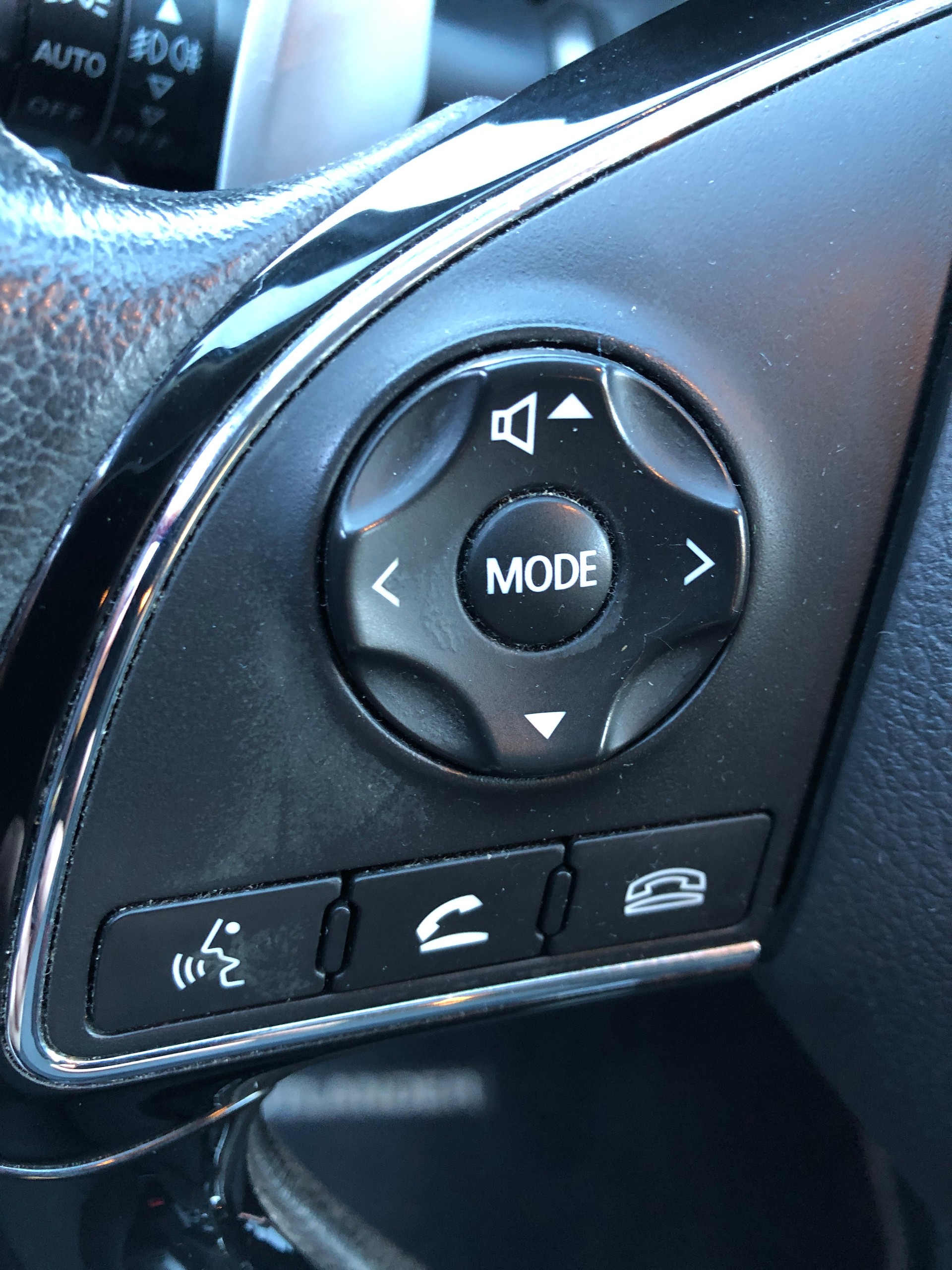 MITSUBISHI Outlander 2.0 Value 4WD CVT-image-12