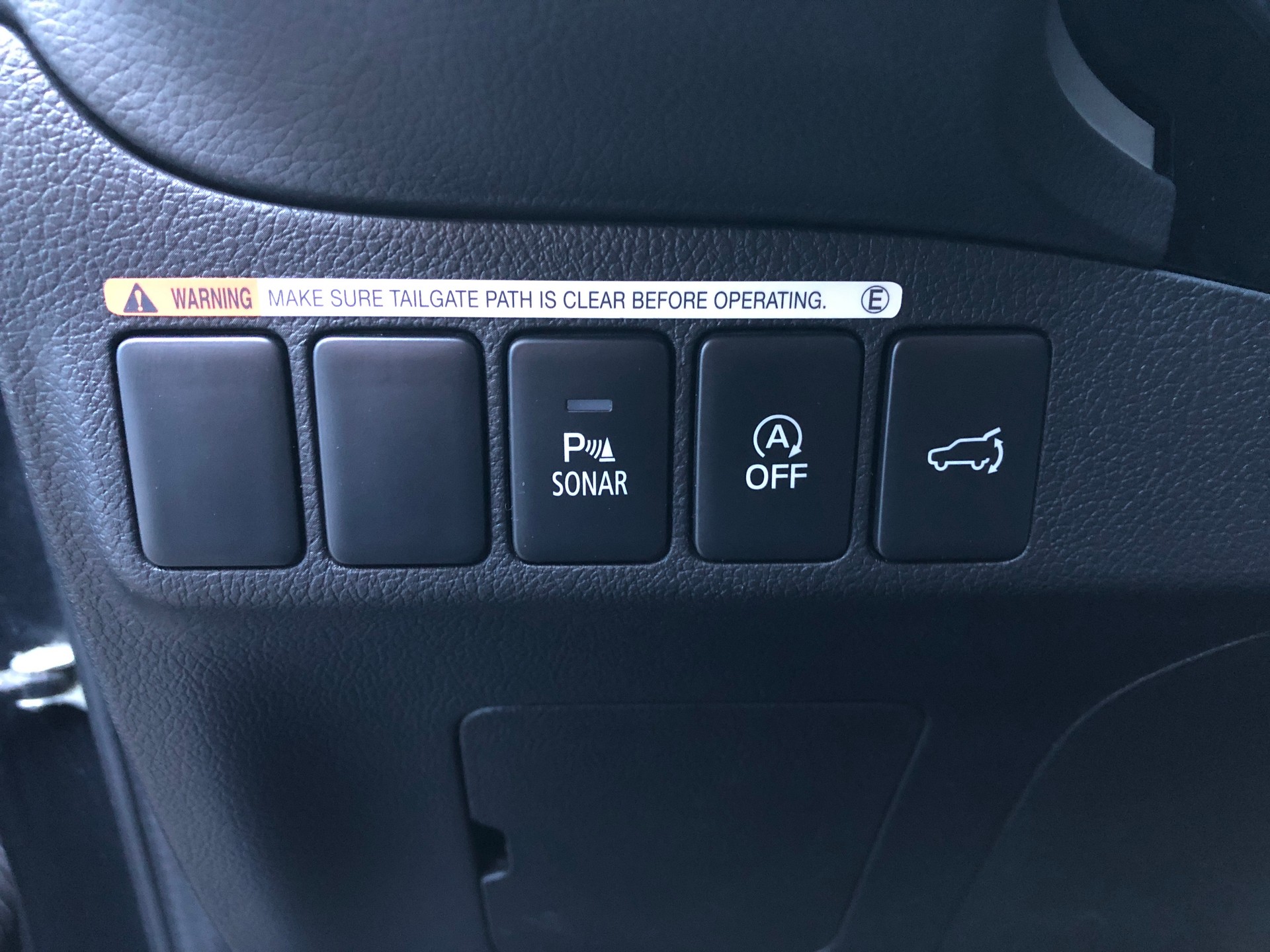 MITSUBISHI Outlander 2.0 Value 4WD CVT-image-11