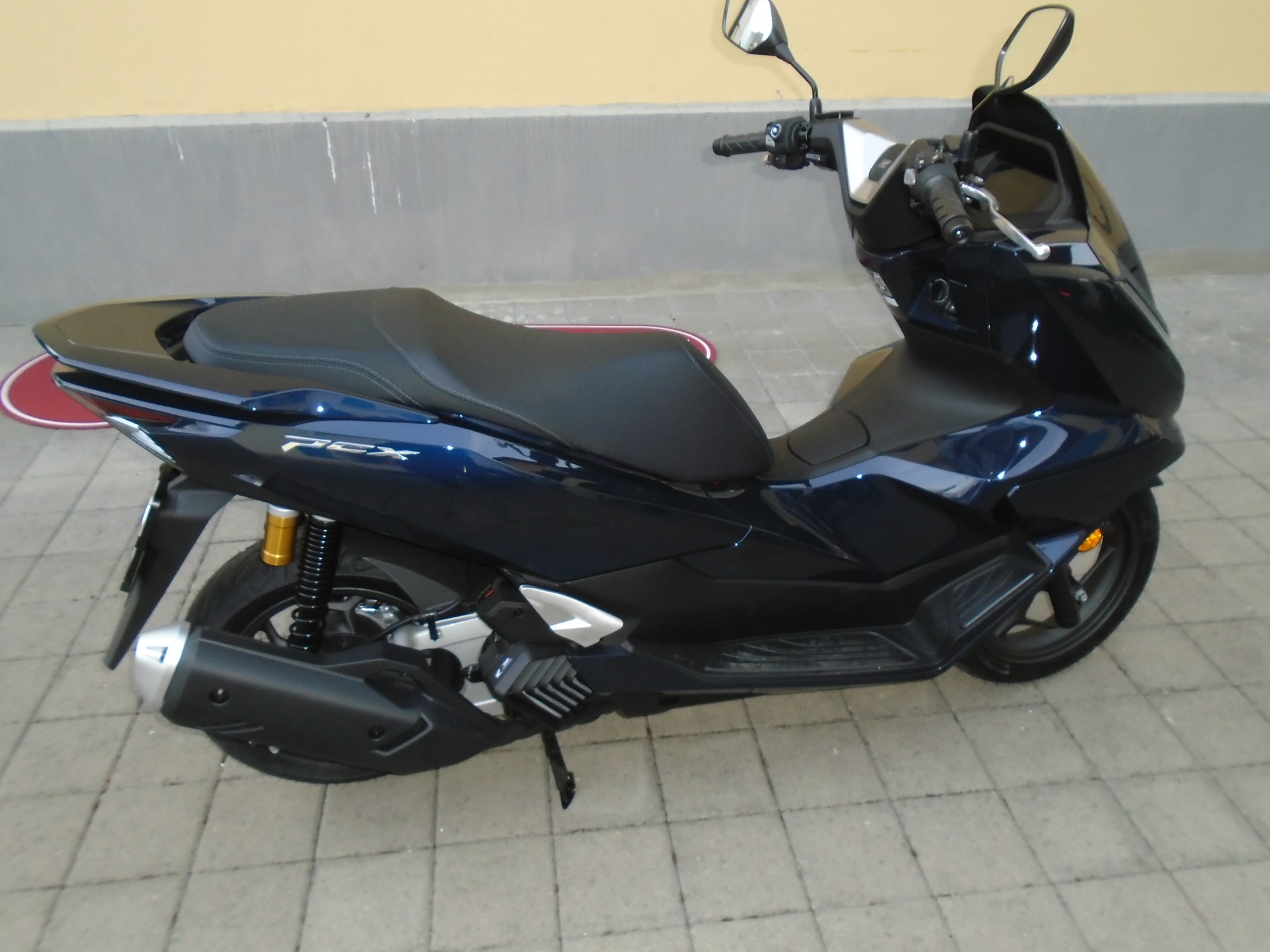 HONDA PCX 125 DX TFT. connectivity-image-2