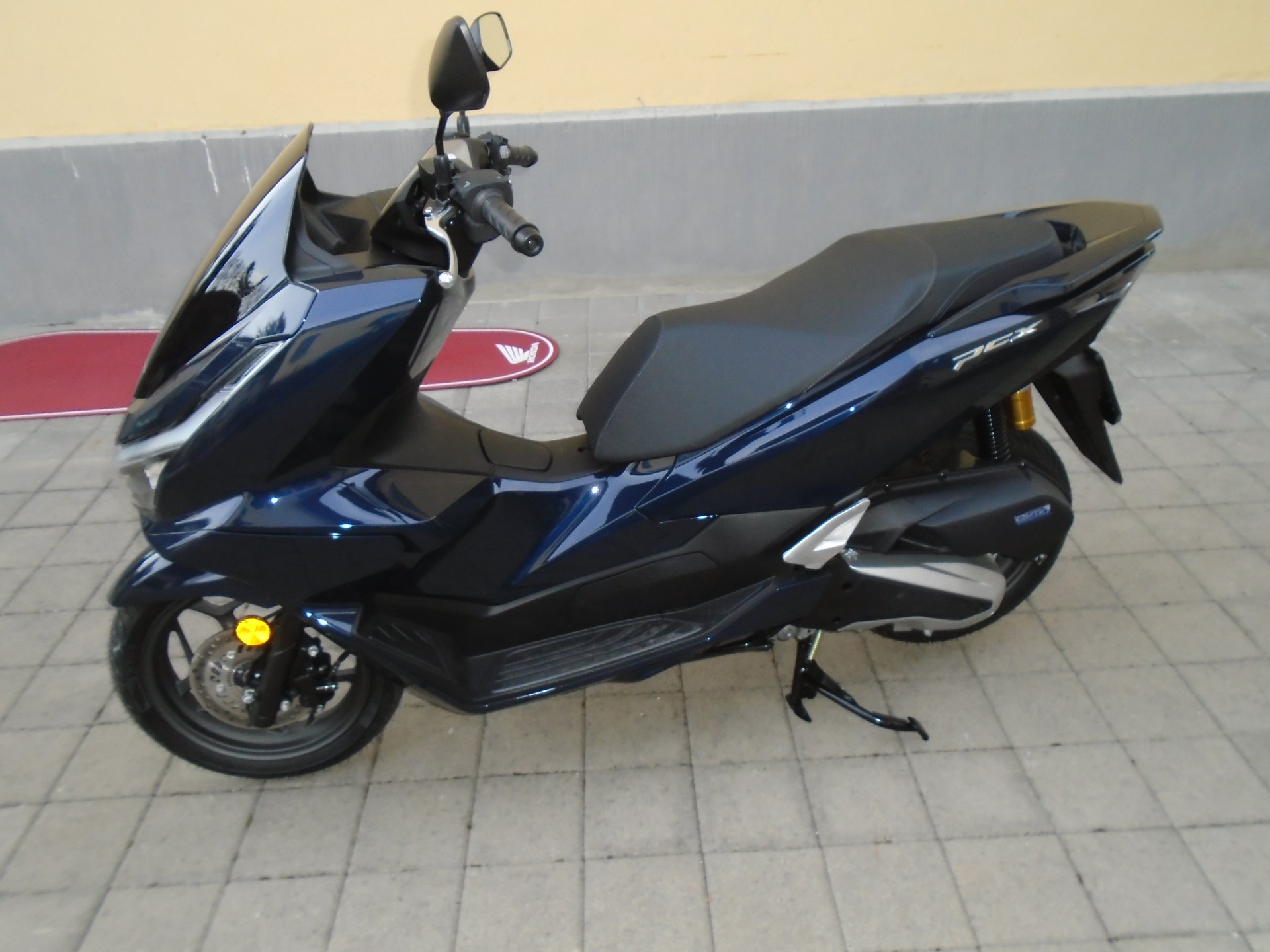 HONDA PCX 125 DX TFT. connectivity-image-0