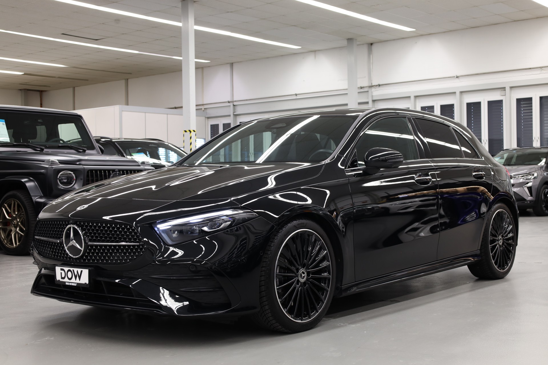 MERCEDES-BENZ A 250 AMG Line 4m-showroom-element-2