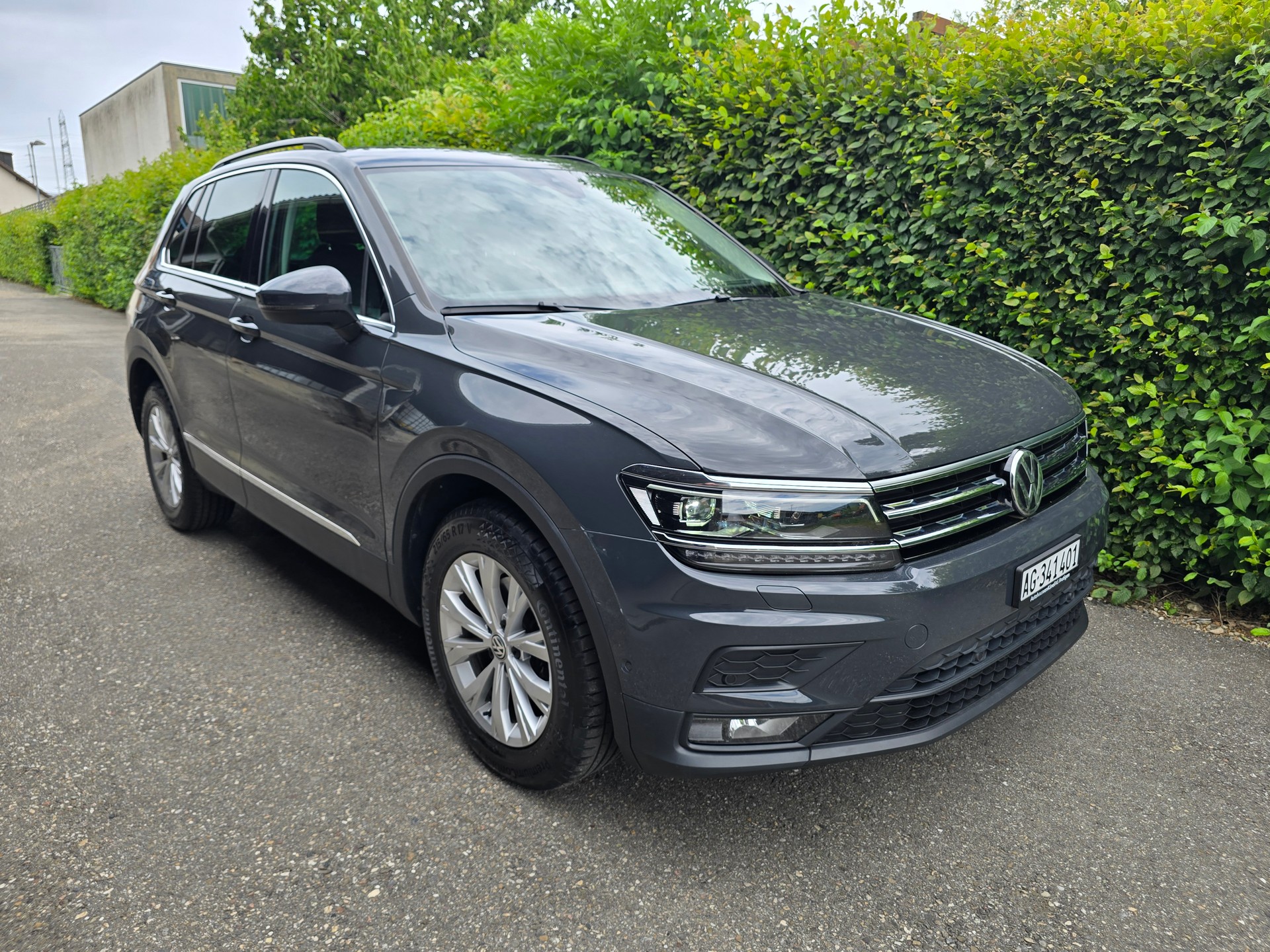 VW Tiguan 2.0 TDI SCR Comfortline 4Motion DSG-image-5