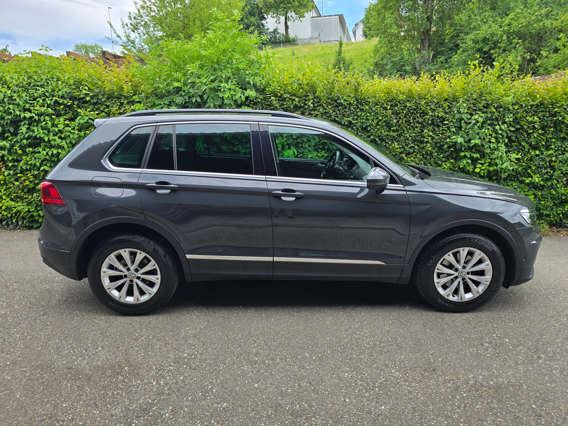 VW Tiguan 2.0 TDI SCR Comfortline 4Motion DSG-image-6
