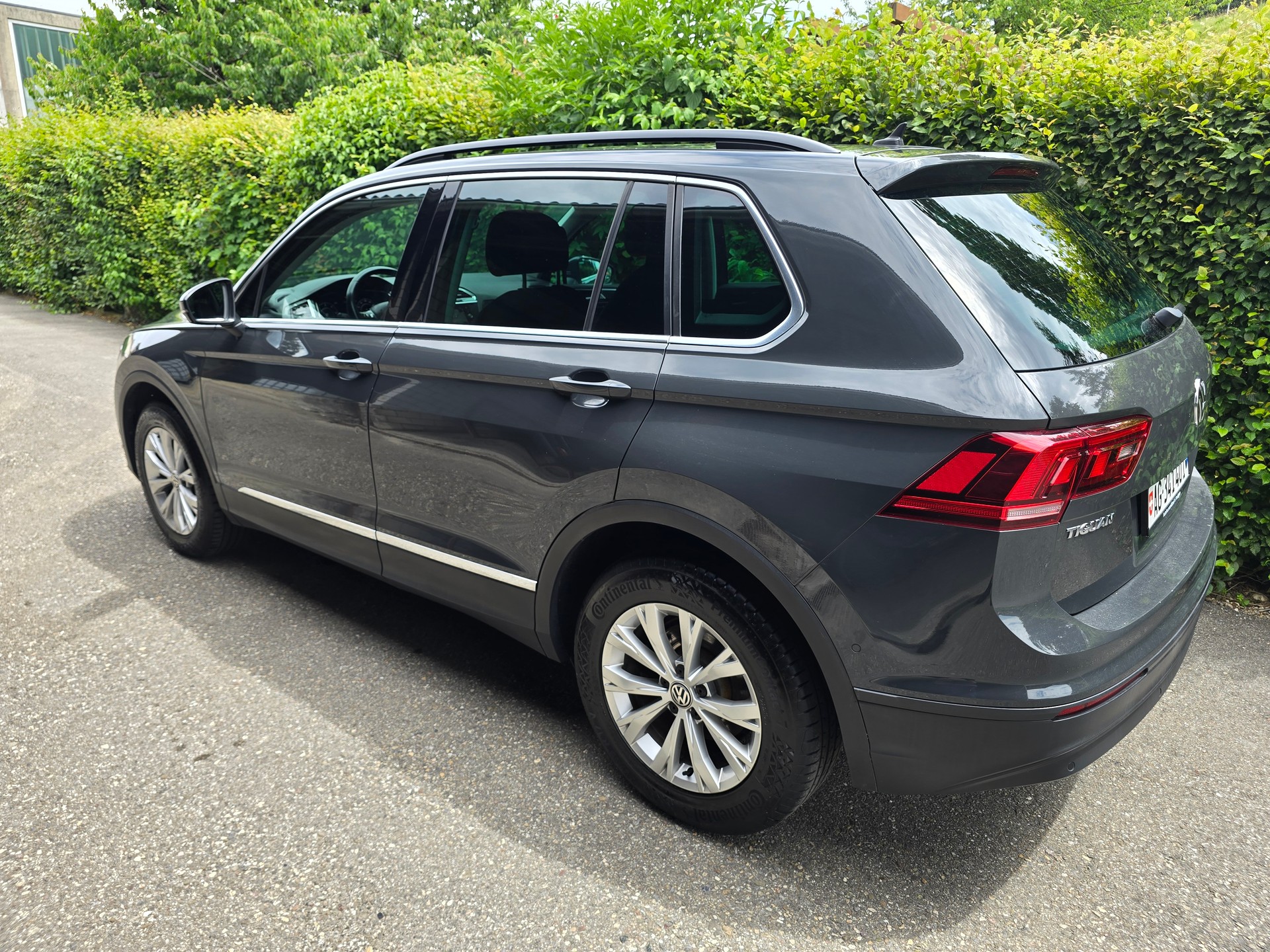 VW Tiguan 2.0 TDI SCR Comfortline 4Motion DSG-image-3