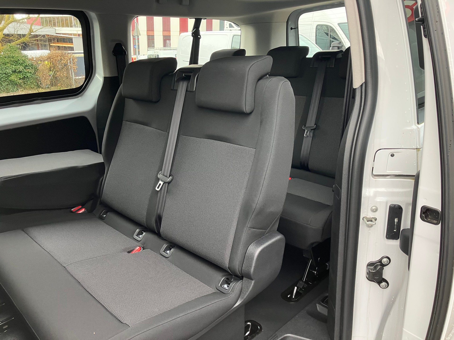CITROEN Jumpy 2.0 BlueHDi 180 XL EAT8-image-12