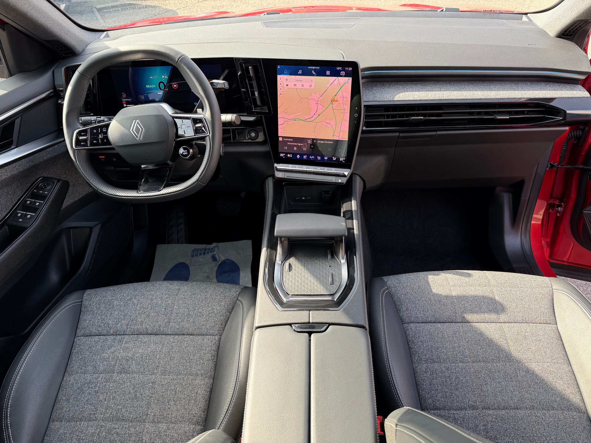 RENAULT Espace 1.2 E-Tech 200 Techno 7-Sitze-image-8