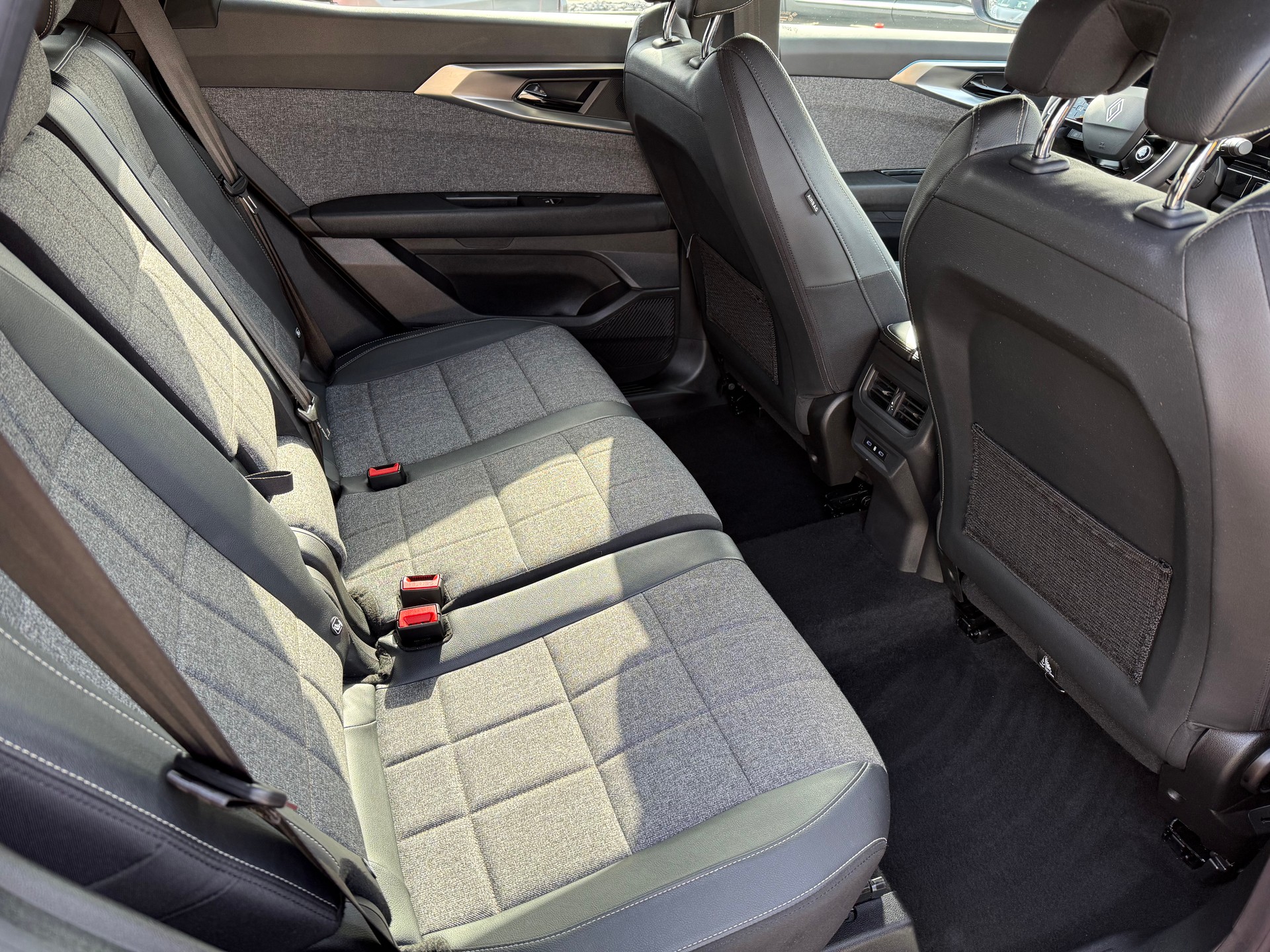 RENAULT Espace 1.2 E-Tech 200 Techno 7-Sitze-image-11