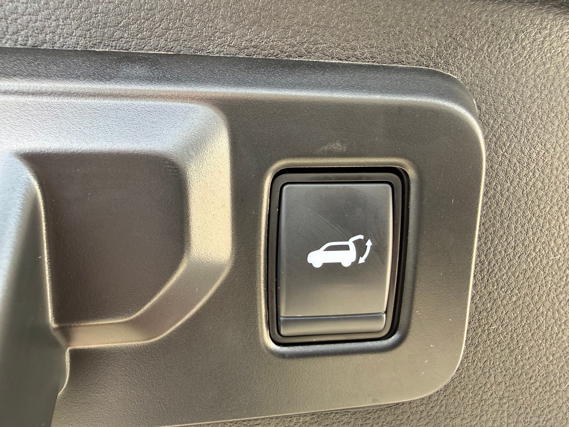 RENAULT Espace 1.2 E-Tech 200 Techno 7-Sitze-image-14
