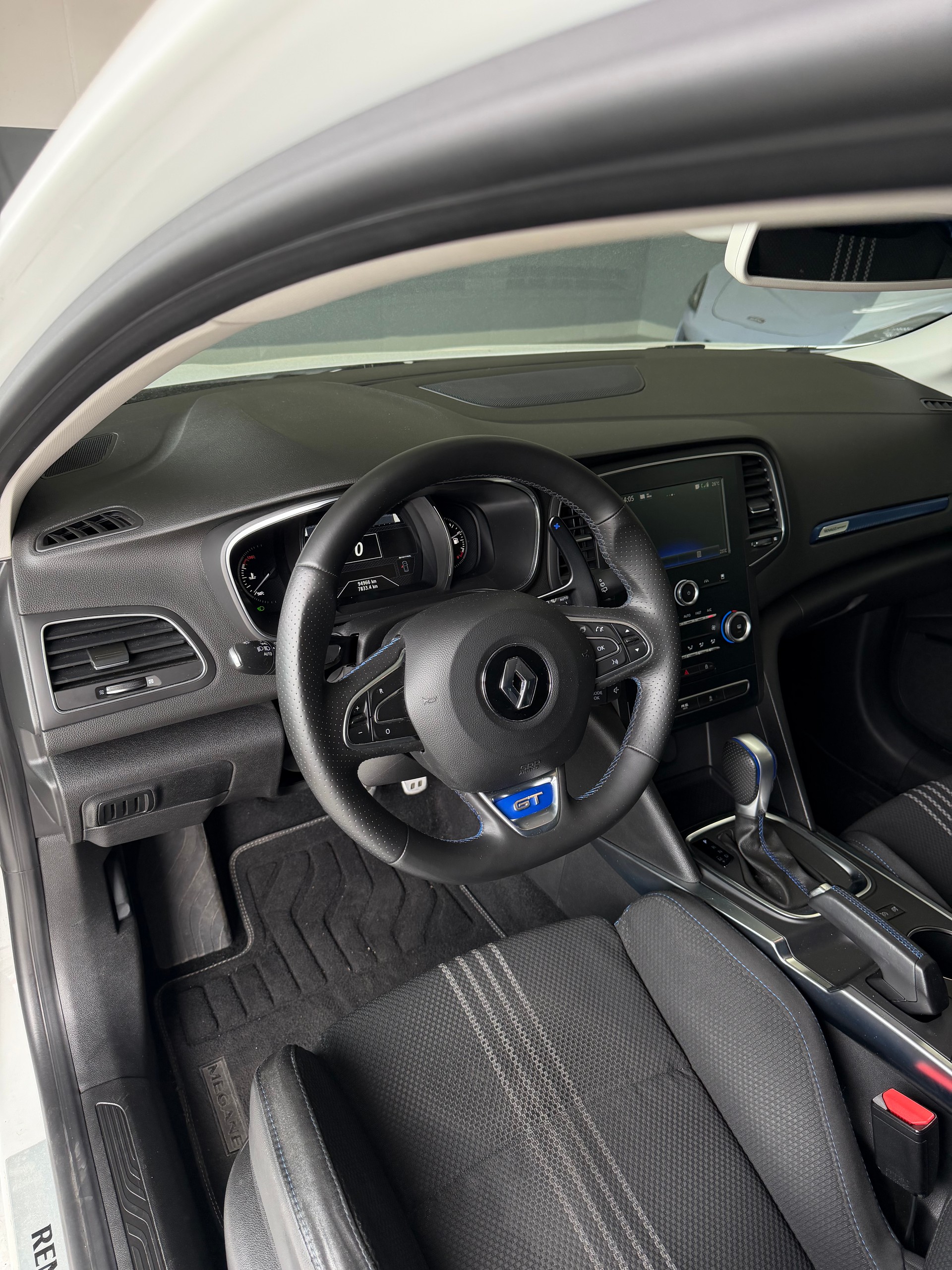 RENAULT Mégane 1.6 16V Turbo GT EDC-image-7