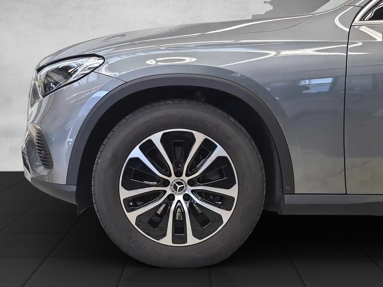 MERCEDES-BENZ GLC 220 d 4Matic 9G-Tronic-image-14