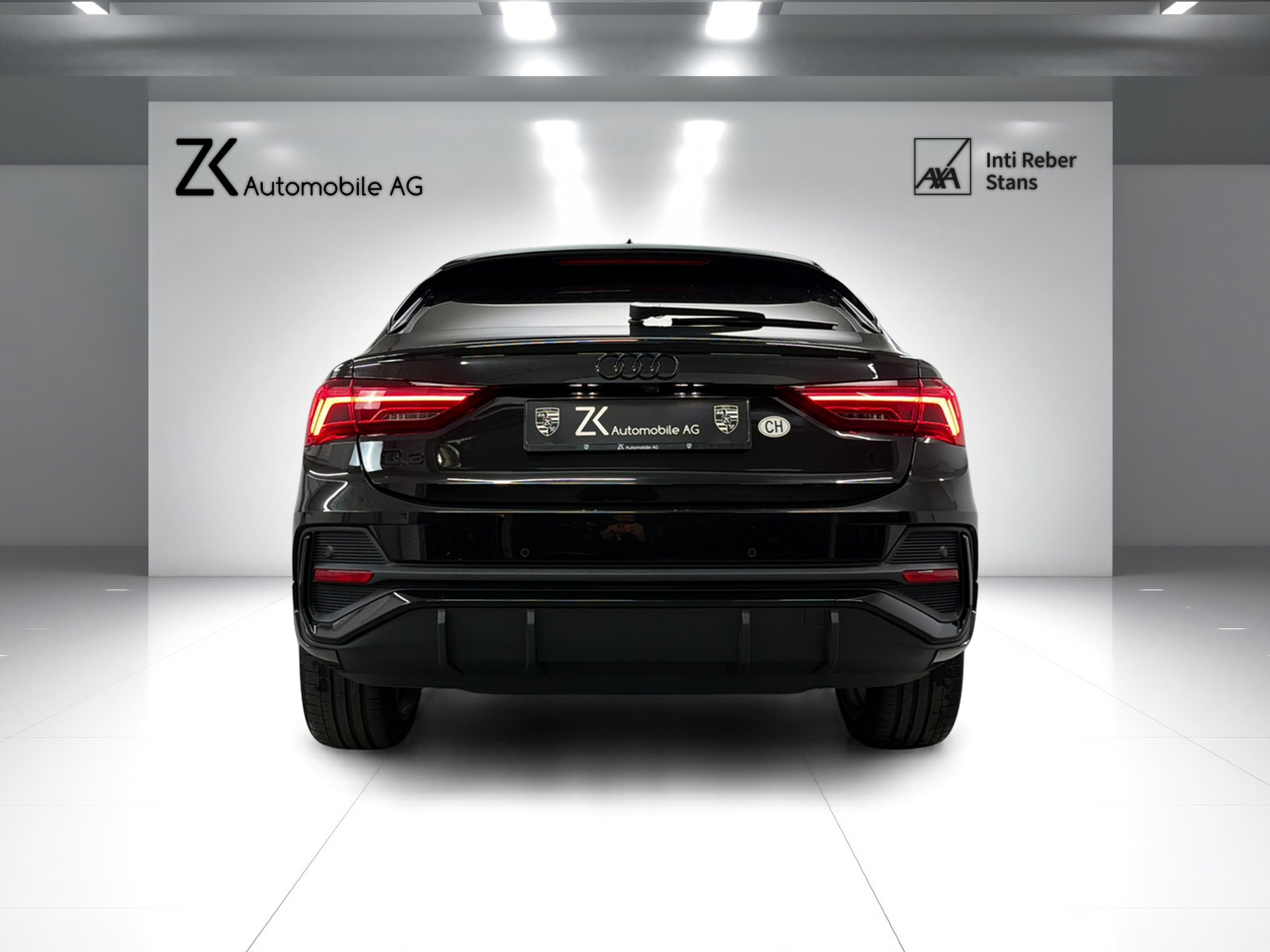 AUDI Q3 Sportback 35 TFSI S Line Midnight Black Attraction S-tronic / 360° Kamera / Panoramadach / SONOS Sound / Komfortschlüssel /-image-4