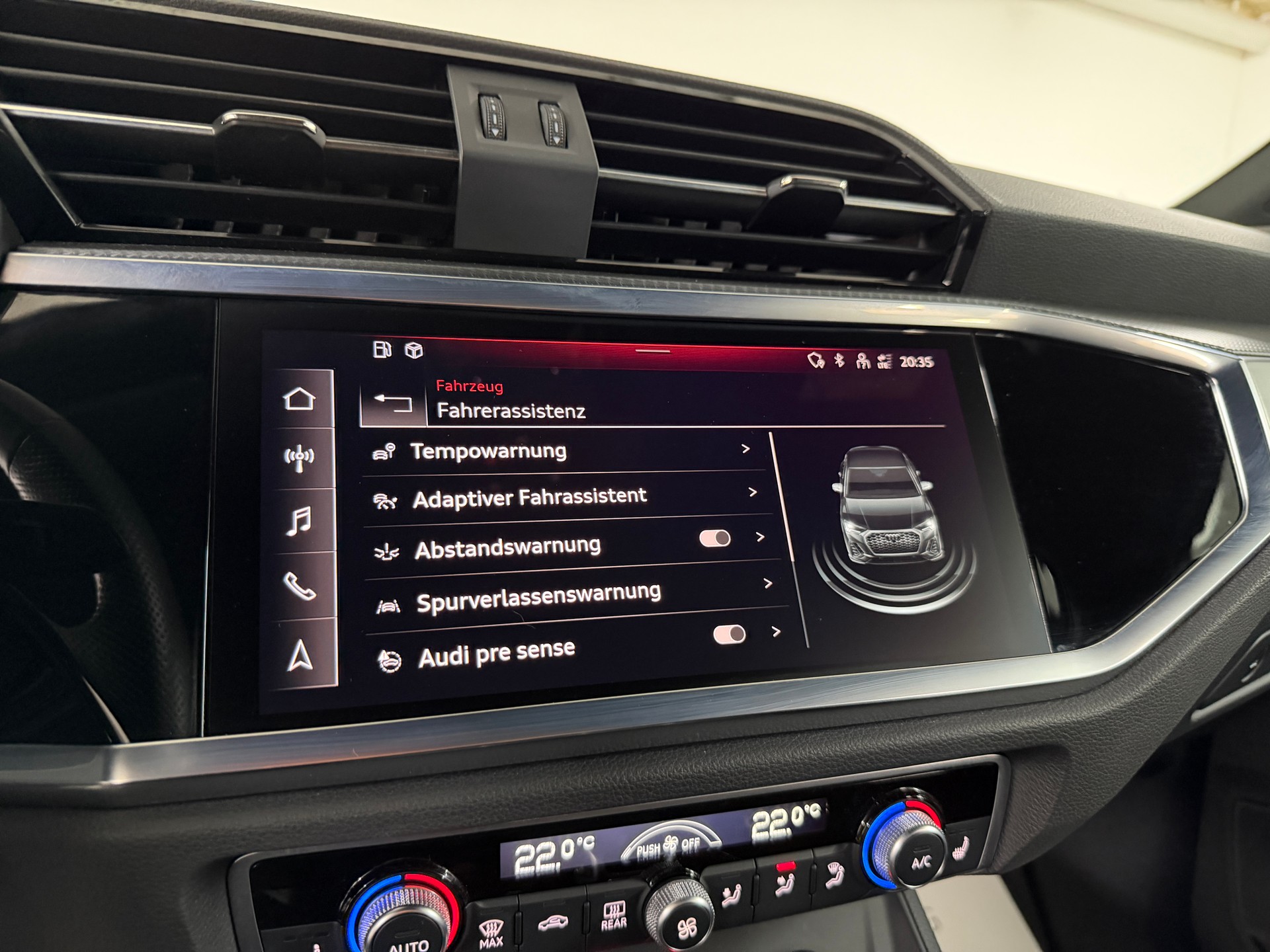 AUDI Q3 Sportback 35 TFSI S Line Midnight Black Attraction S-tronic / 360° Kamera / Panoramadach / SONOS Sound / Komfortschlüssel /-image-18