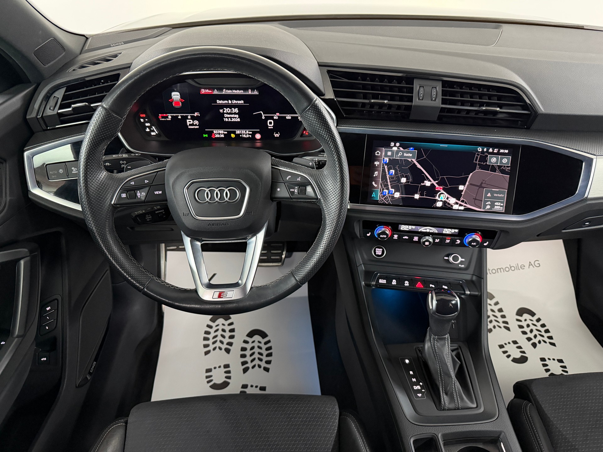 AUDI Q3 Sportback 35 TFSI S Line Midnight Black Attraction S-tronic / 360° Kamera / Panoramadach / SONOS Sound / Komfortschlüssel /-image-11