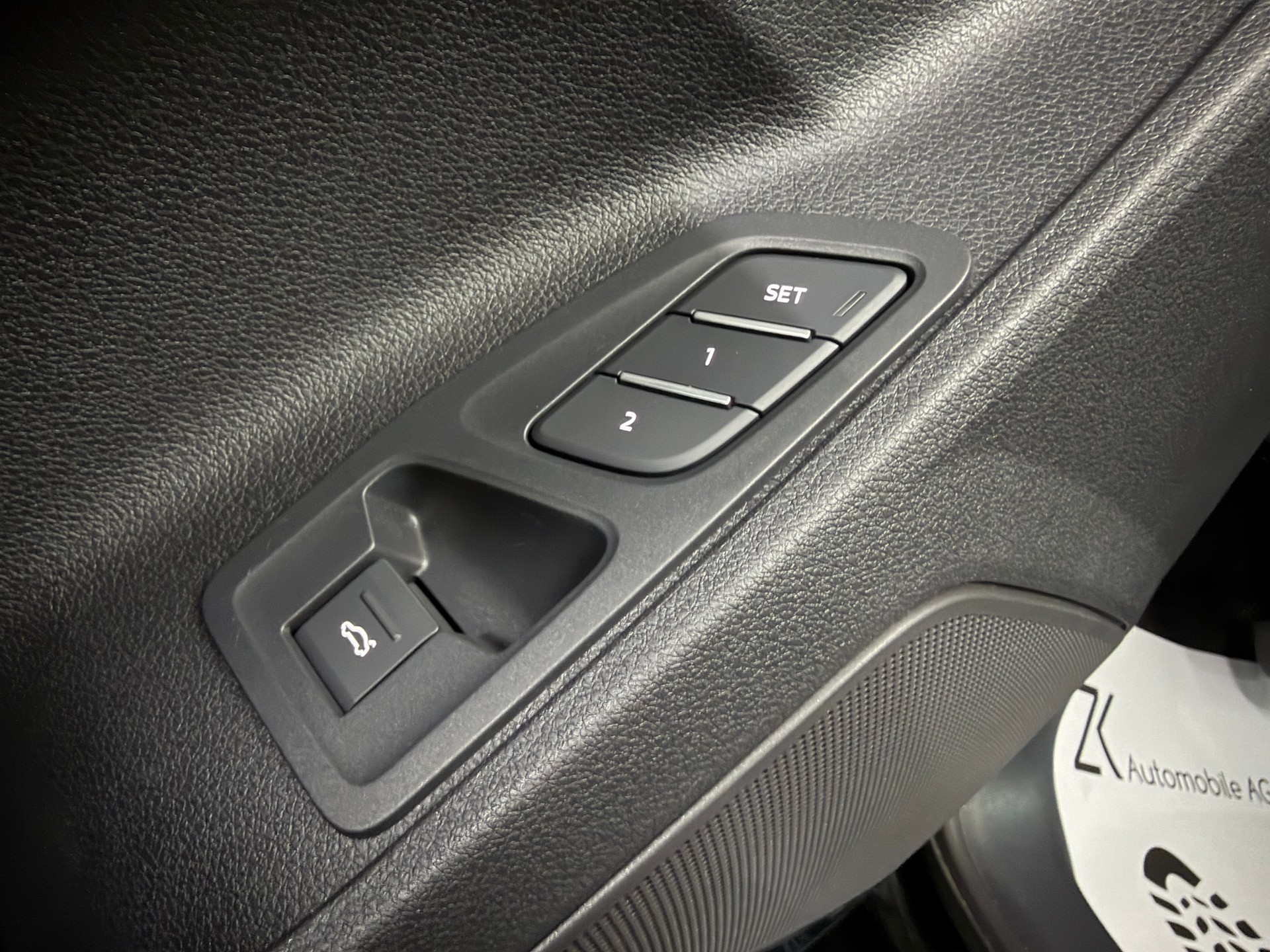 AUDI Q3 Sportback 35 TFSI S Line Midnight Black Attraction S-tronic / 360° Kamera / Panoramadach / SONOS Sound / Komfortschlüssel /-image-14